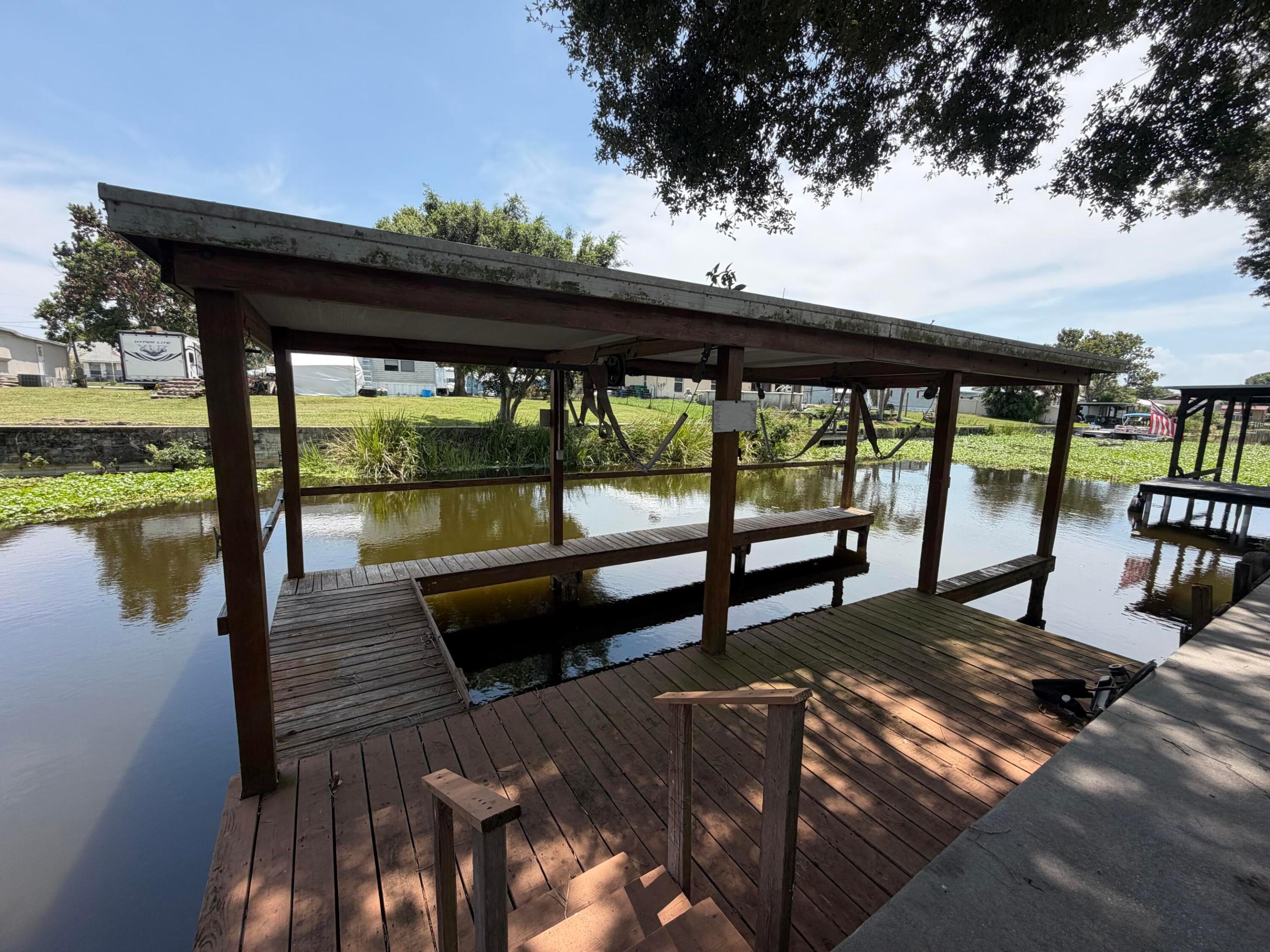 TREASURE ISLAND UNIT 7 - Residential Lease