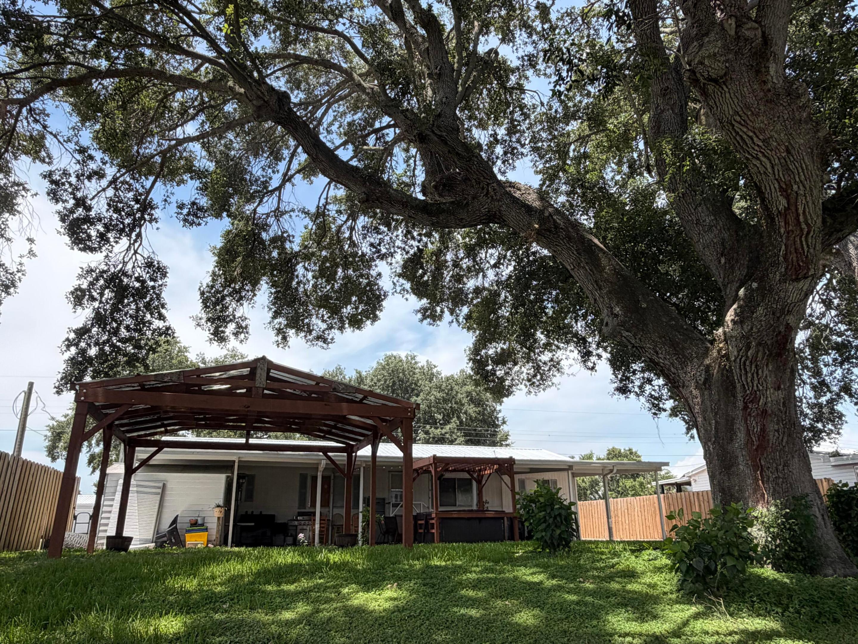 TREASURE ISLAND UNIT 7 - Residential Lease