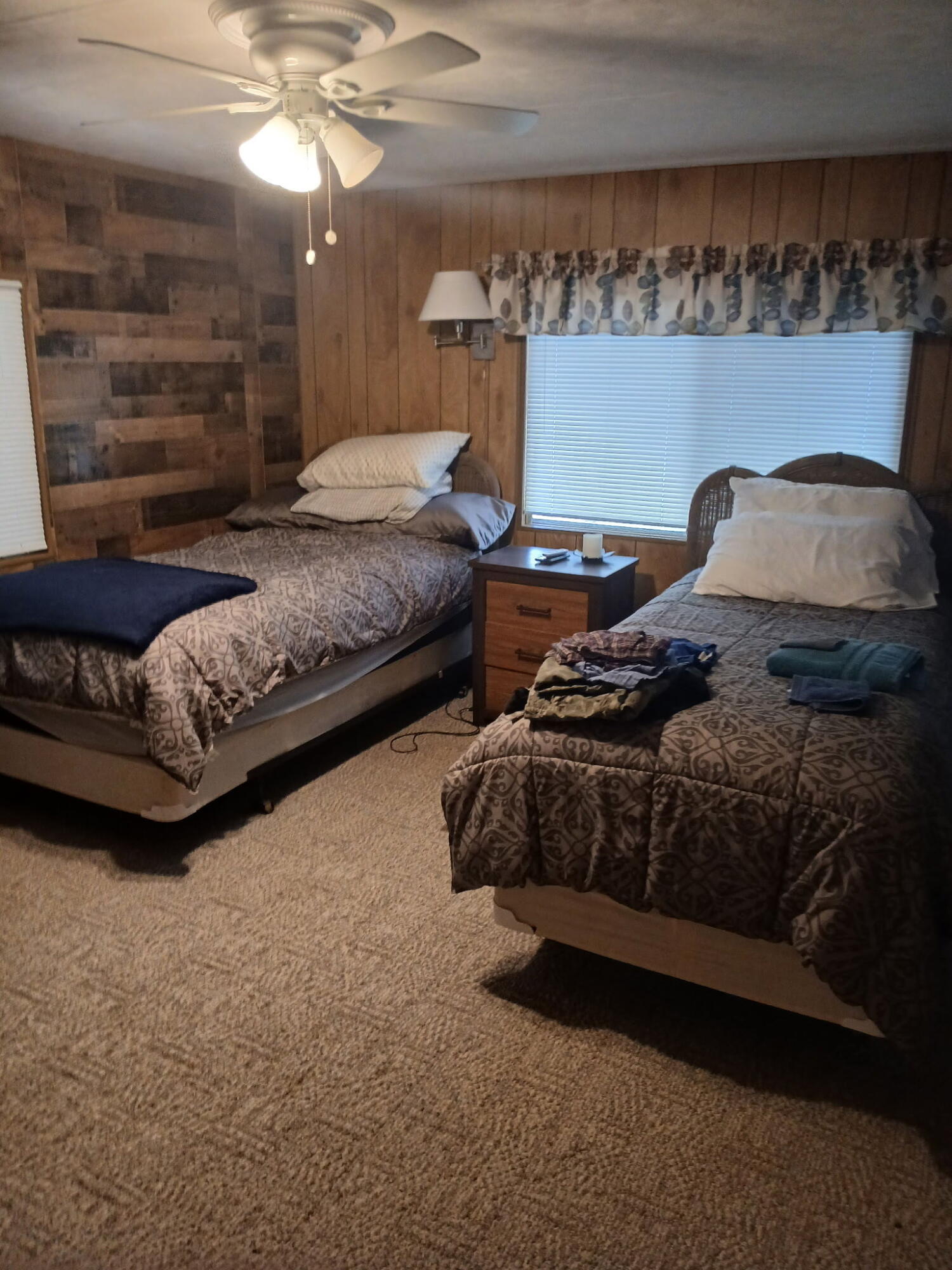 TREASURE ISLAND UNIT 7 - Residential Lease
