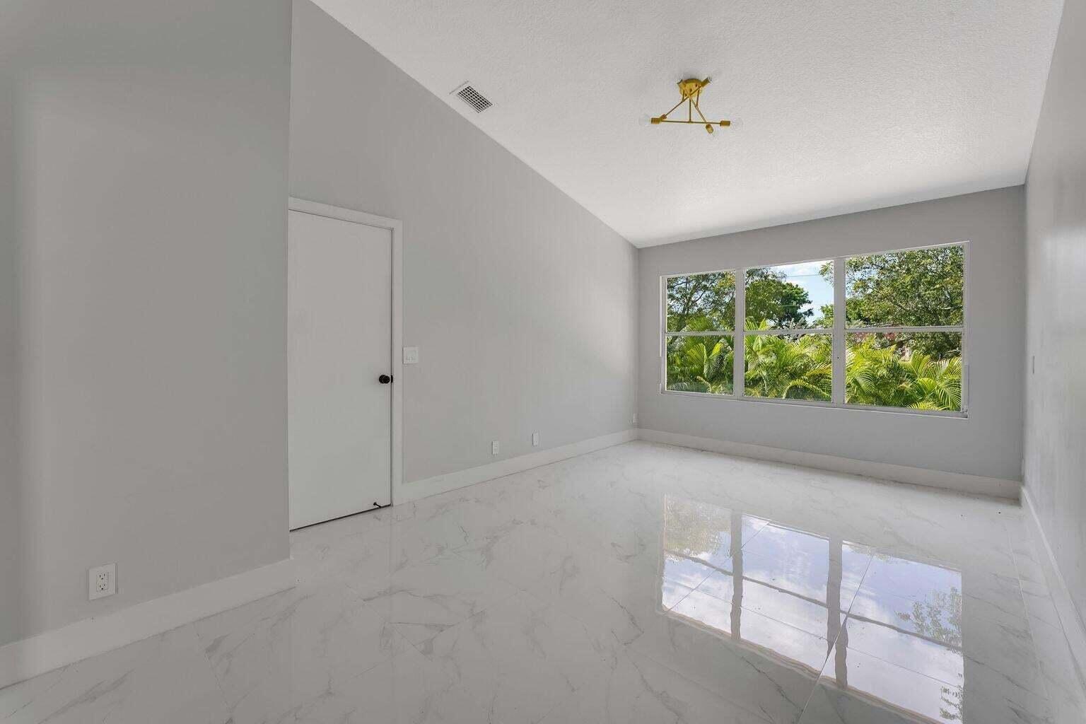 WOODSIDE ESTATES - Residential