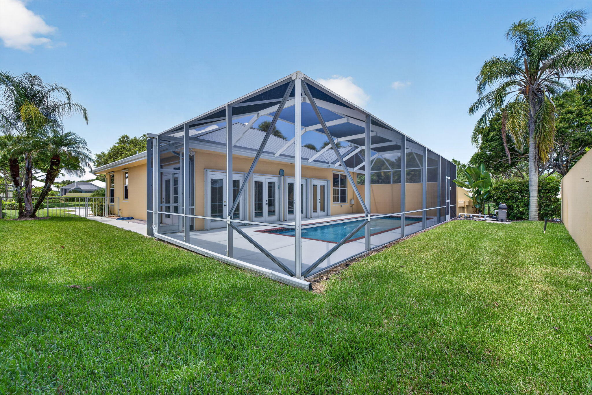 THE MEADOWS AT MARTIN DOWNS - Residential