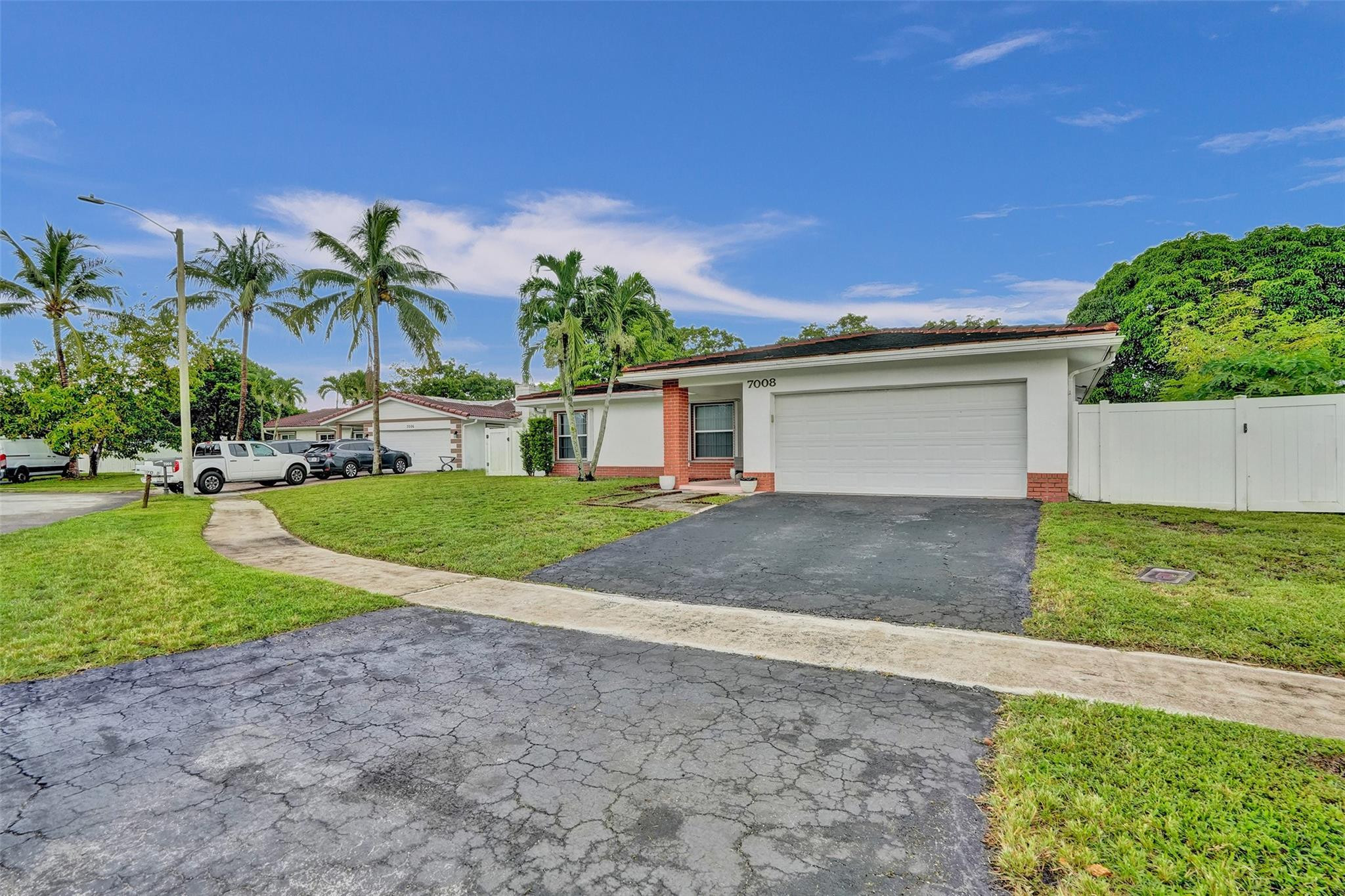 SUNFLOWER FIRST ADD - Residential Lease