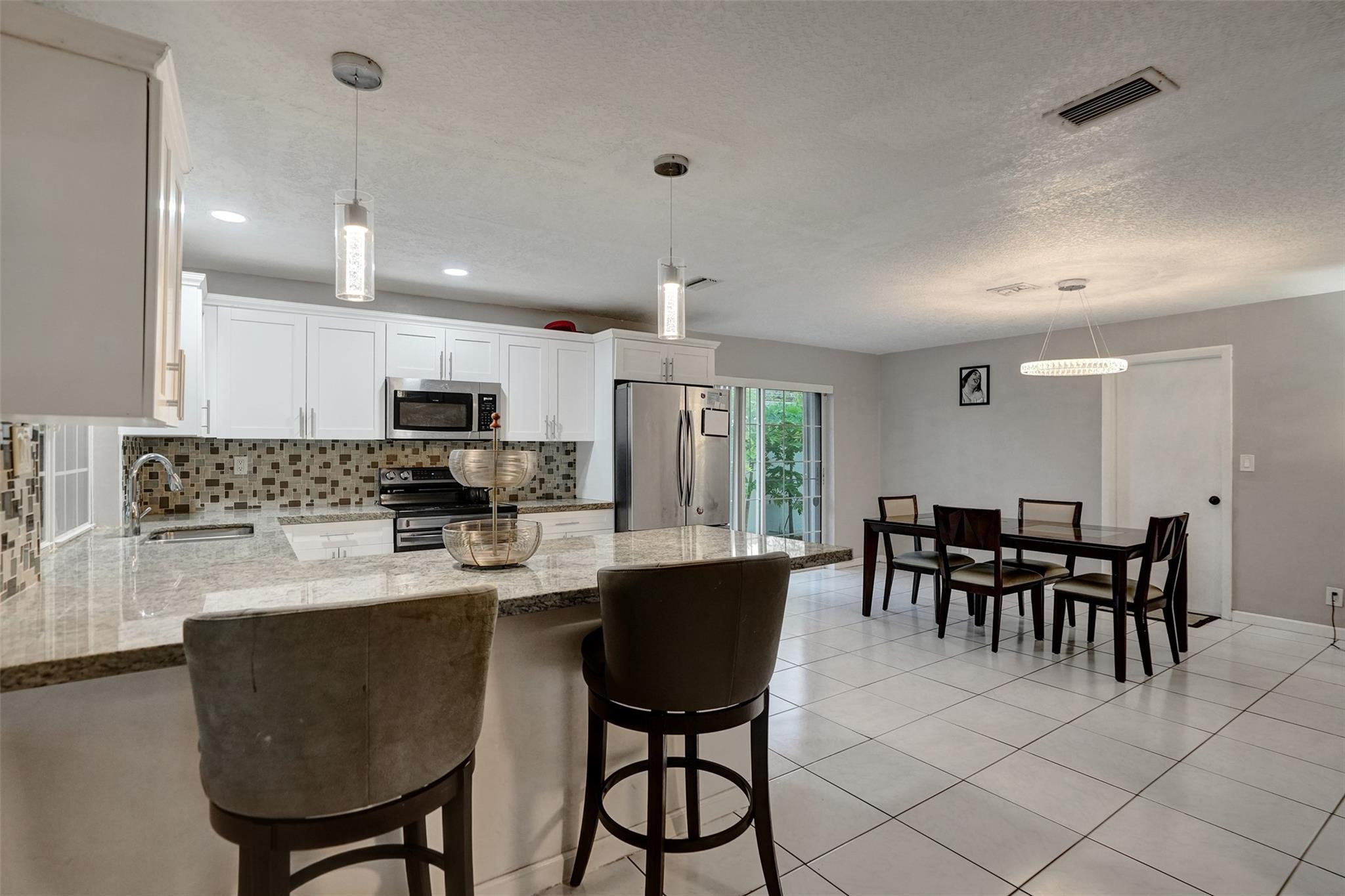 SUNFLOWER FIRST ADD - Residential Lease