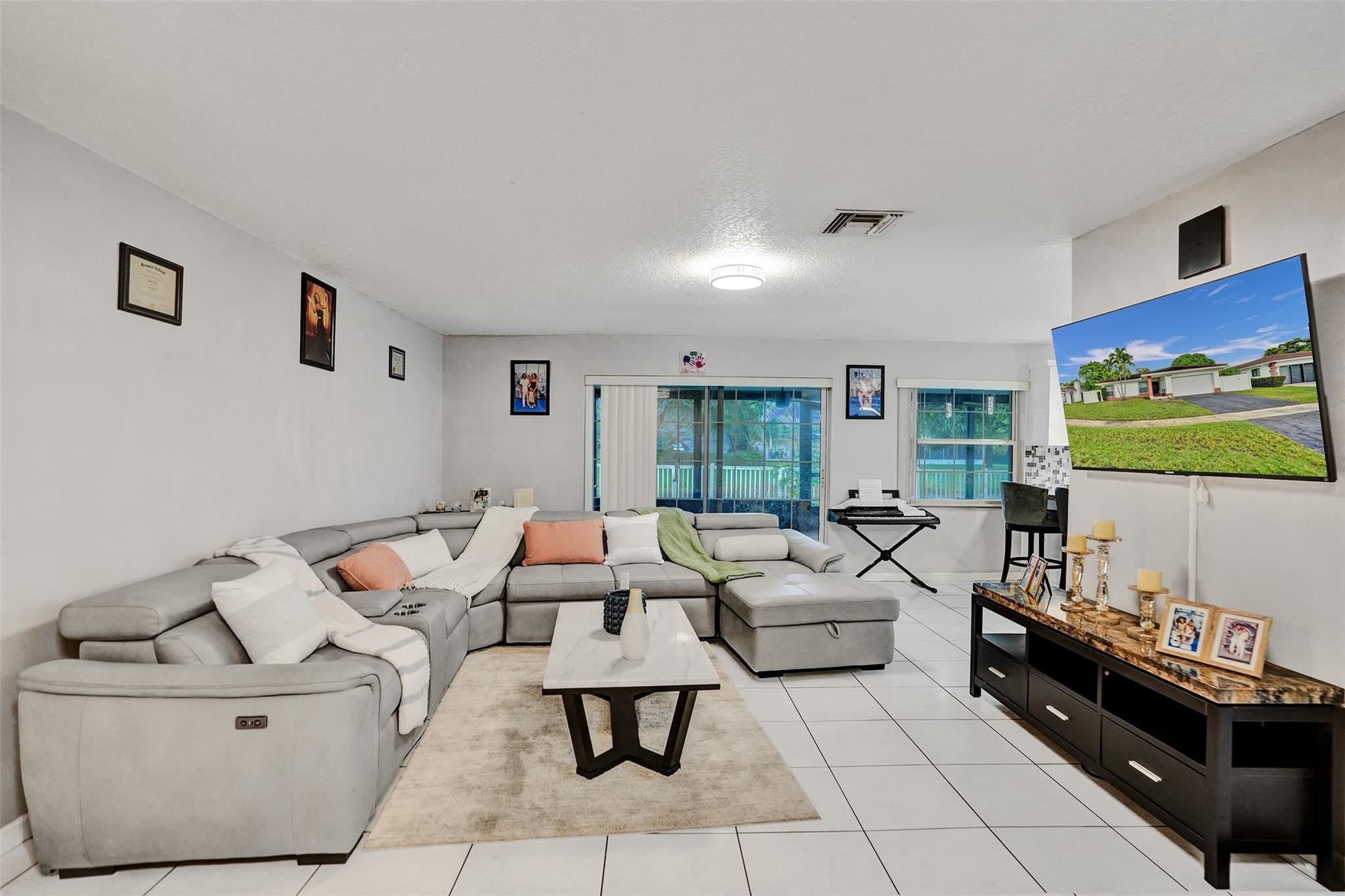 SUNFLOWER FIRST ADD - Residential Lease