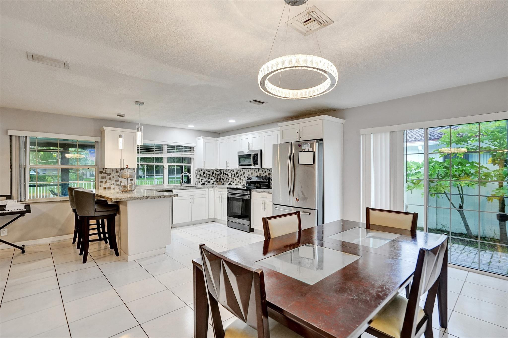 SUNFLOWER FIRST ADD - Residential Lease