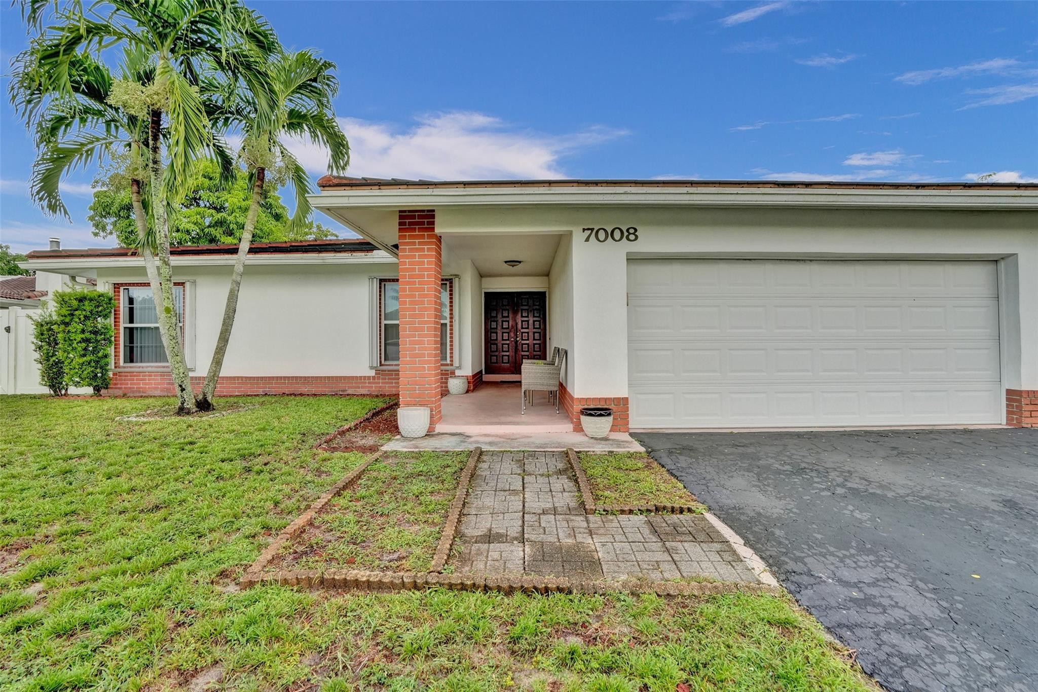 SUNFLOWER FIRST ADD - Residential Lease