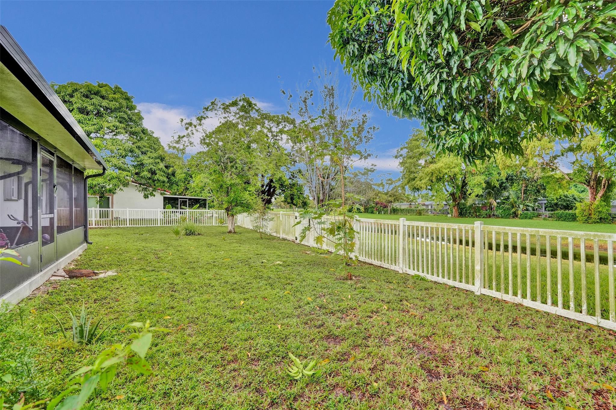 SUNFLOWER FIRST ADD - Residential Lease