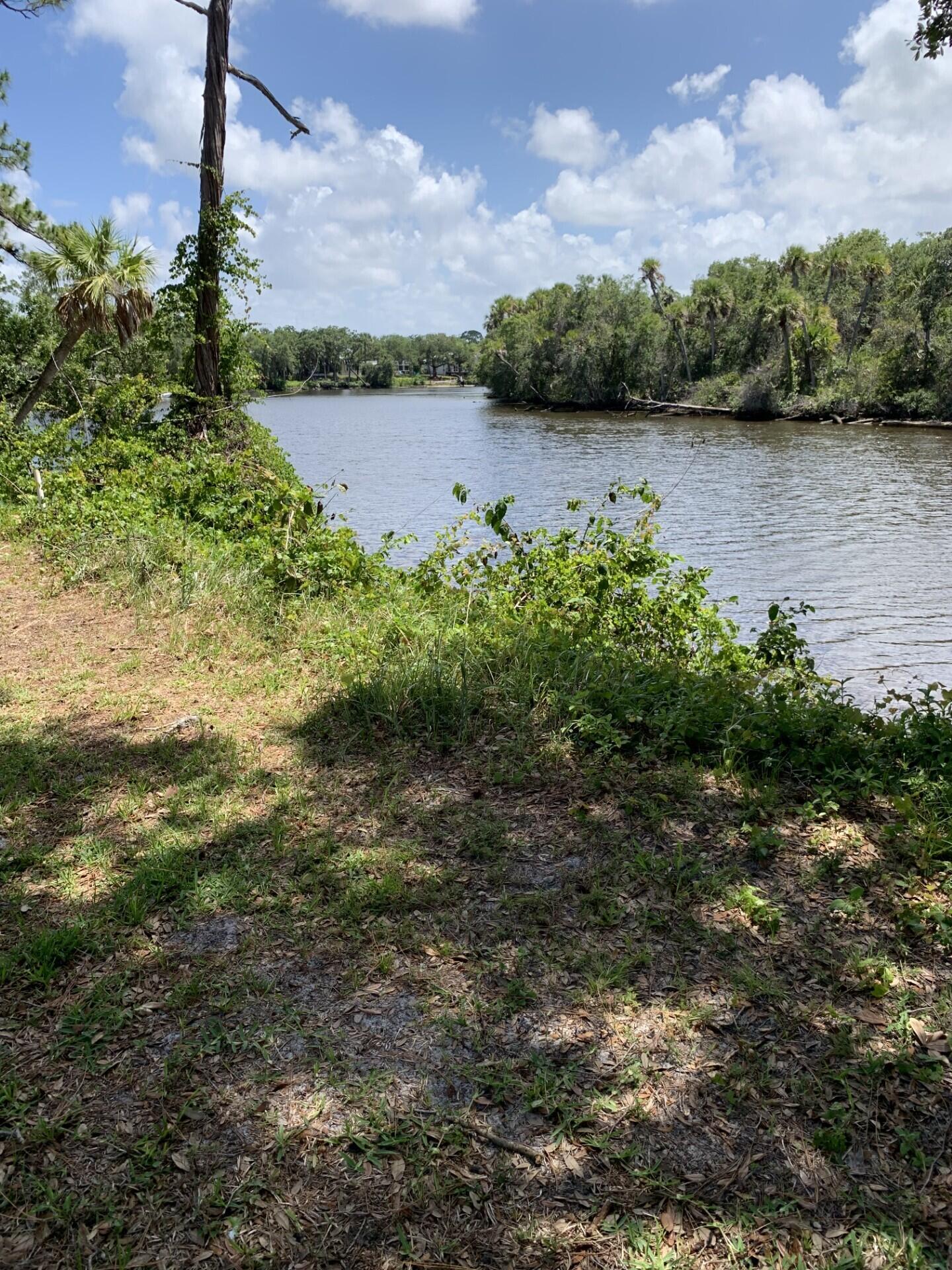 Spanish Lakes Riverfront - Residential
