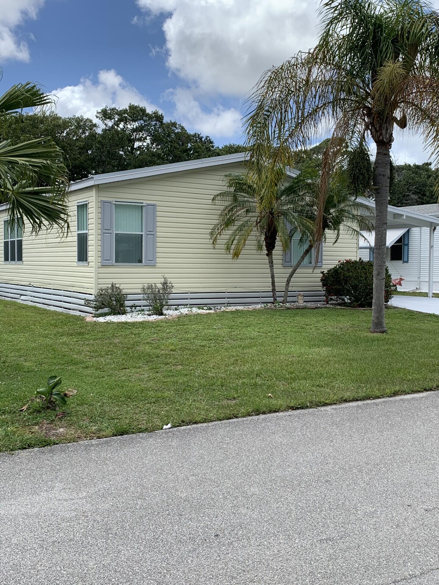 Spanish Lakes Riverfront - Residential