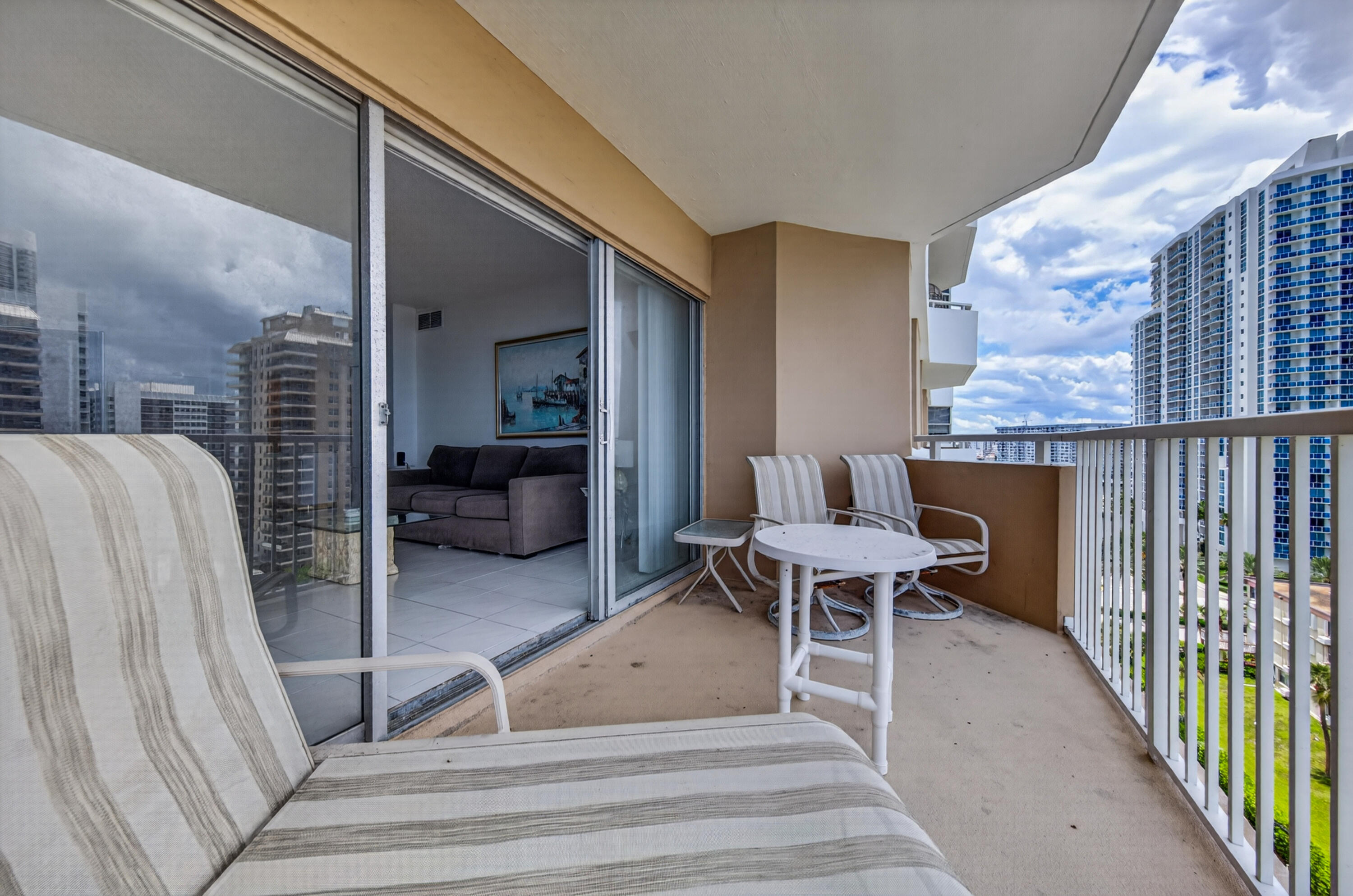 HEMISPHERES CONDO - Residential