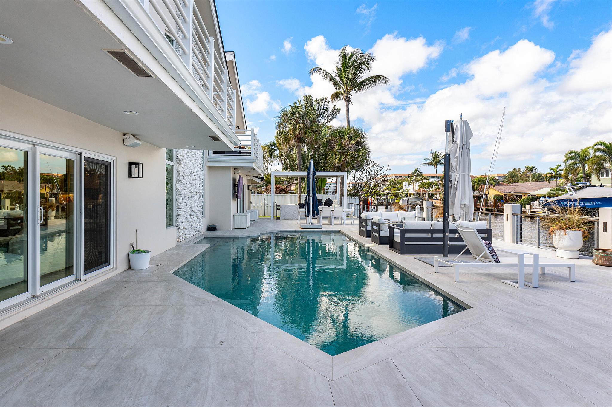 TROPIC ISLE 3RD SEC IN PB 25 PGS 36 & 37 - Residential