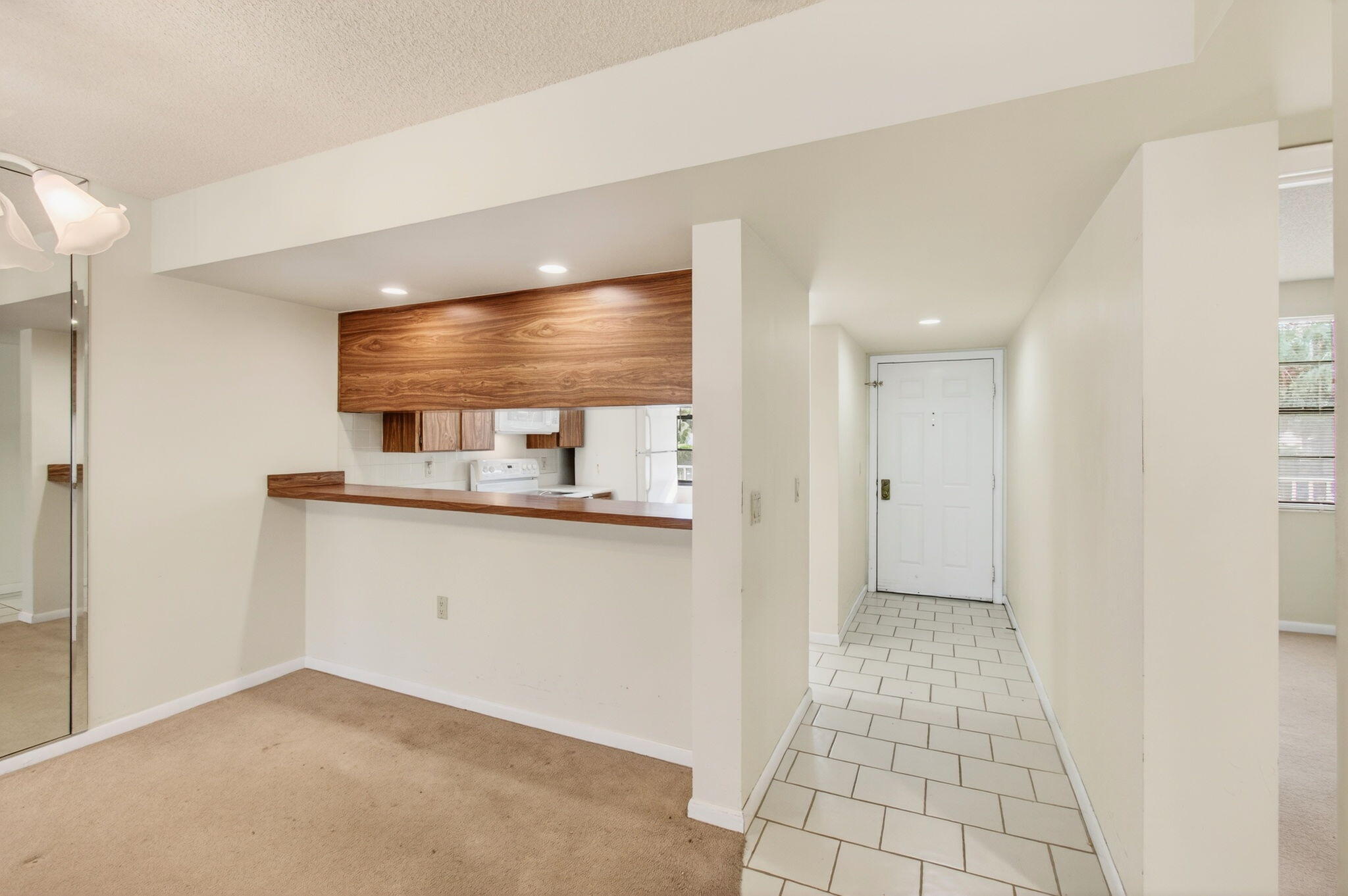 WHITEHALL - Residential