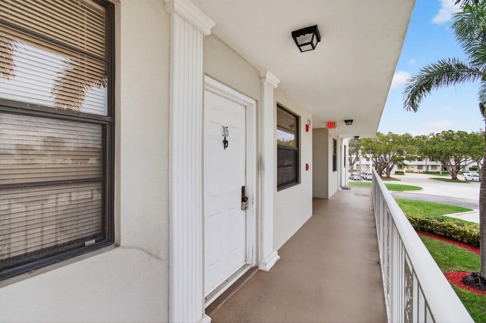 WHITEHALL - Residential