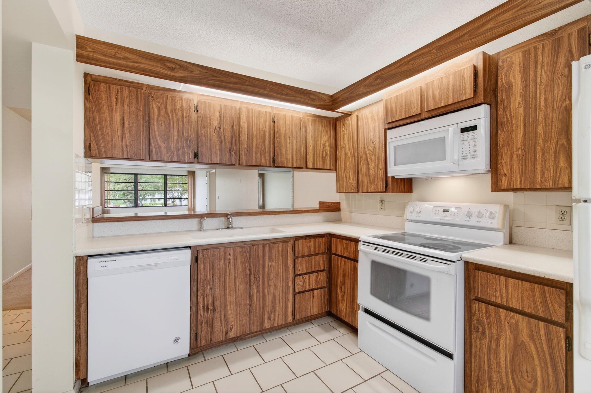 WHITEHALL - Residential