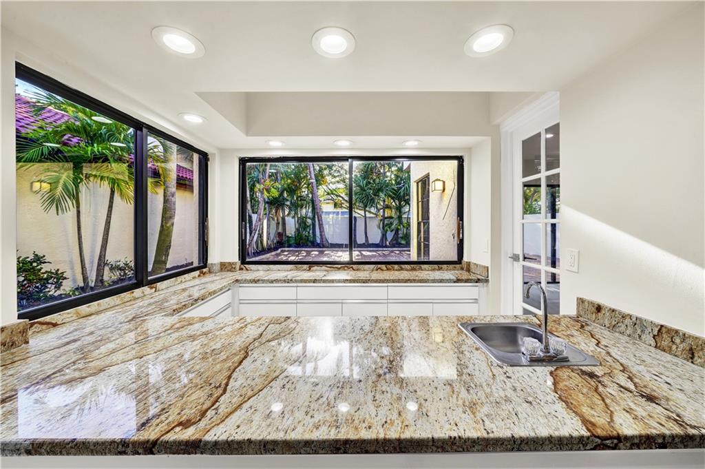 Town Place Club Villas - Residential