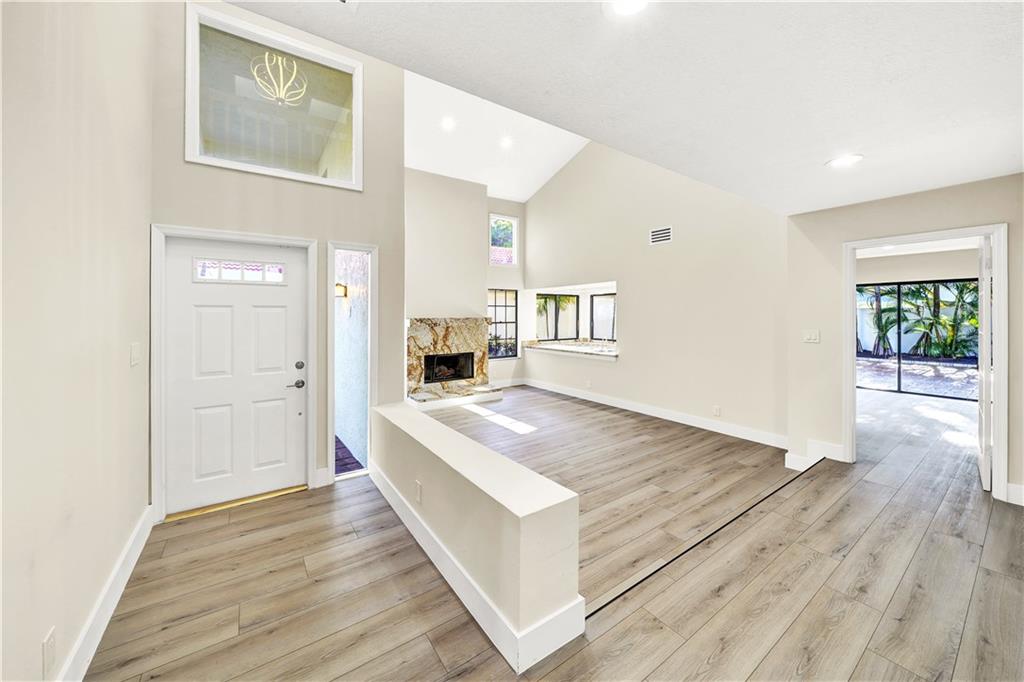 Town Place Club Villas - Residential