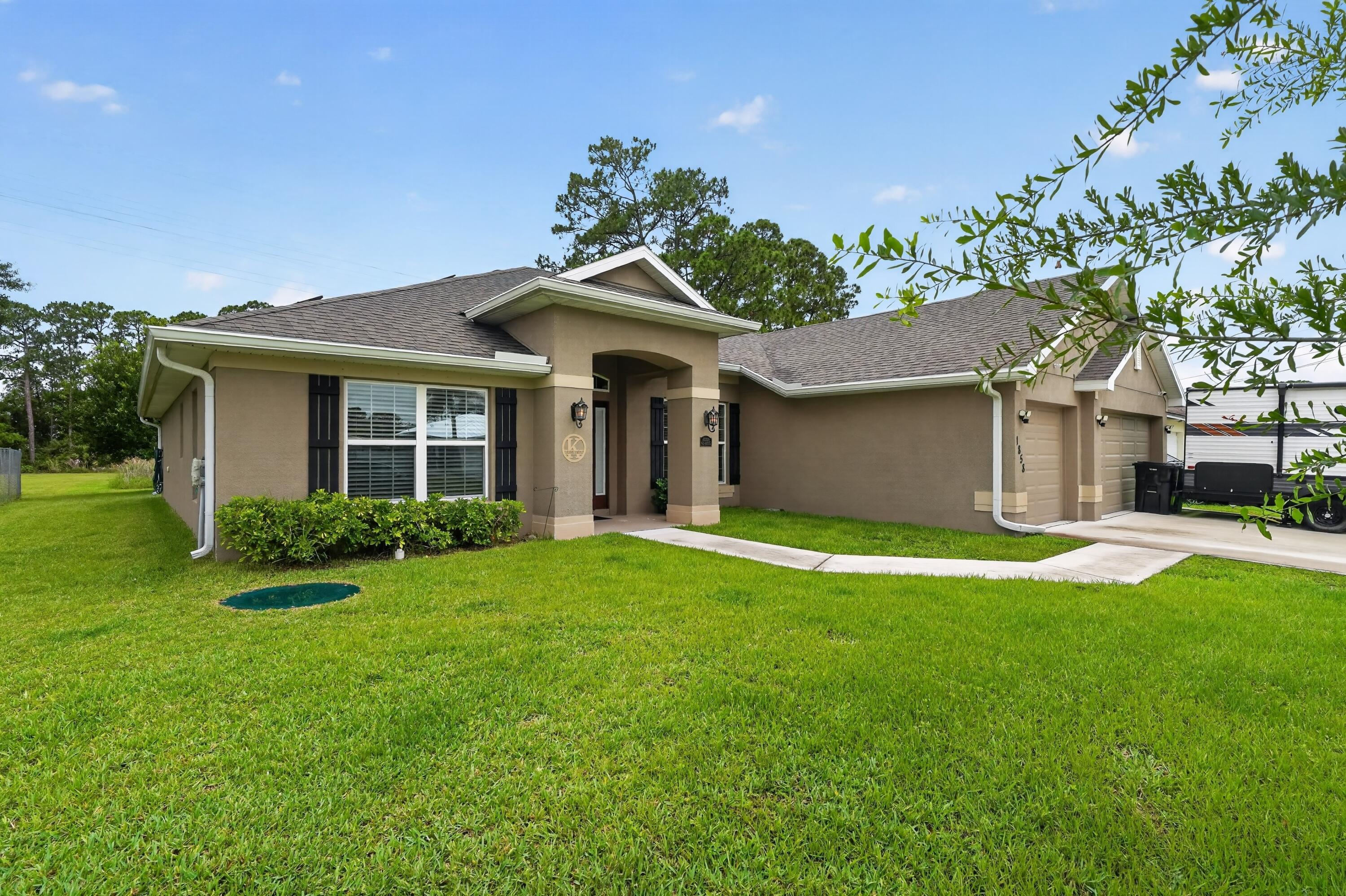 PORT ST LUCIE SECTION 11 - Residential