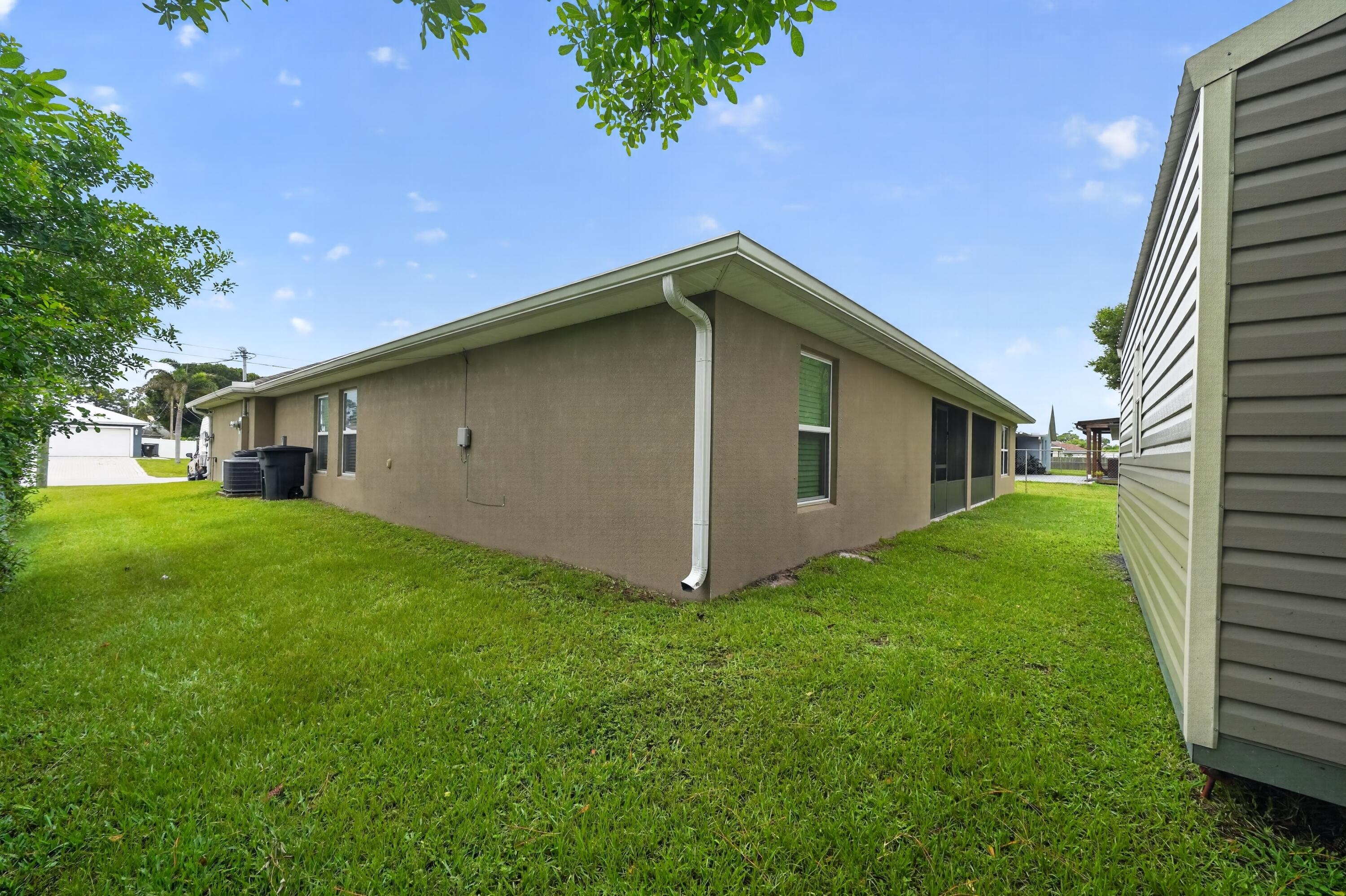 PORT ST LUCIE SECTION 11 - Residential