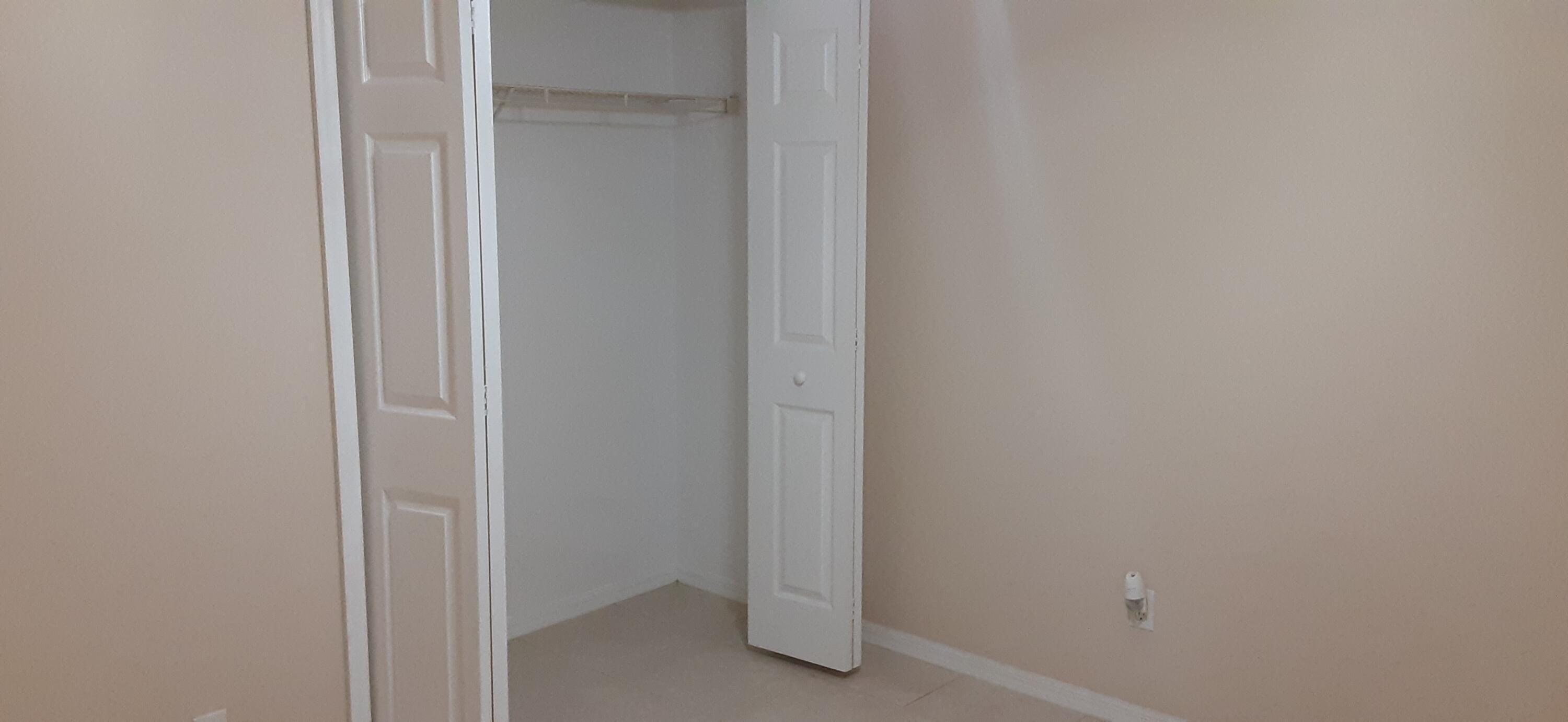 PORT ST LUCIE SECTION 27 - Residential Lease