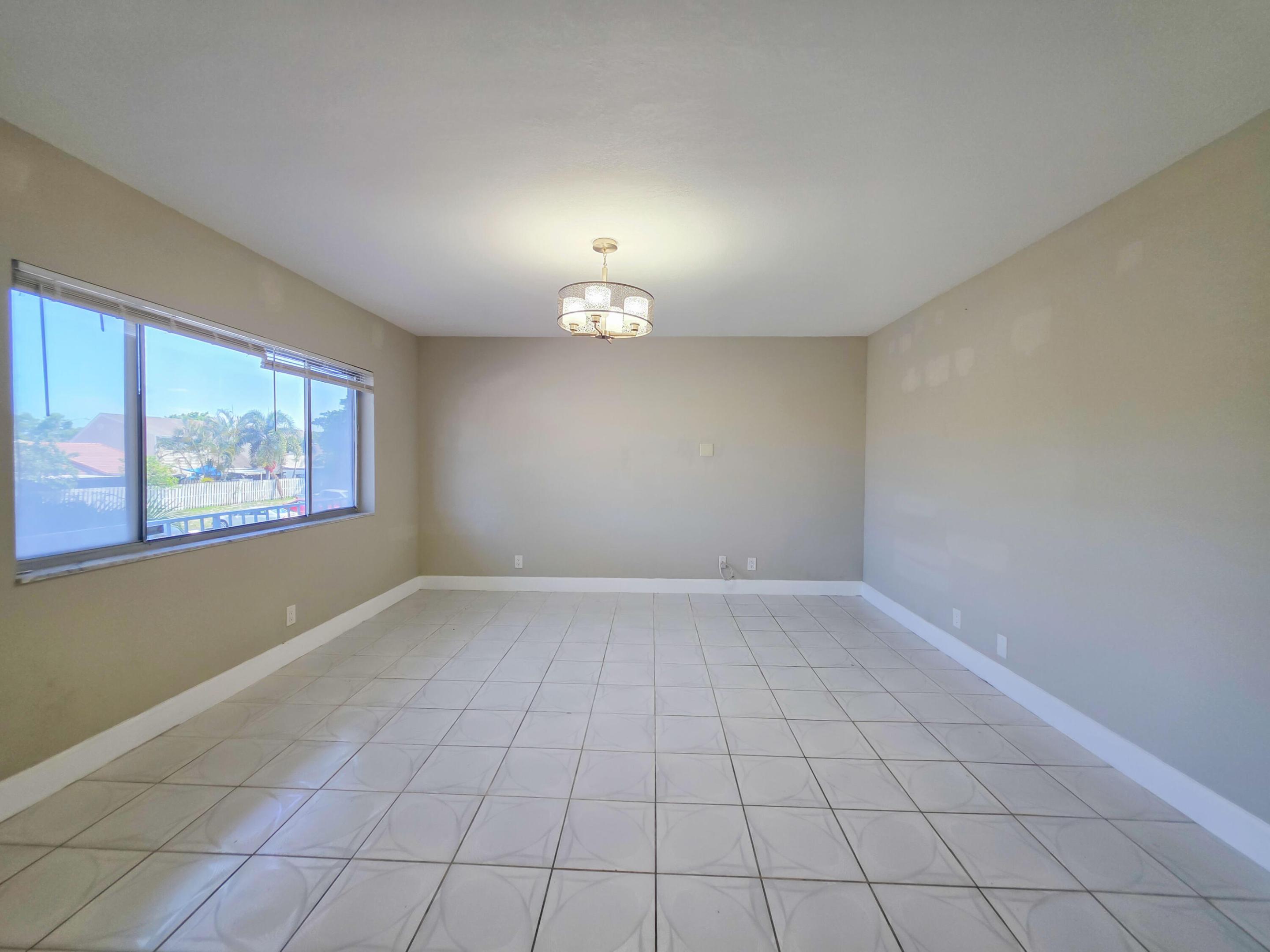 MARINER IV CONDO - Residential