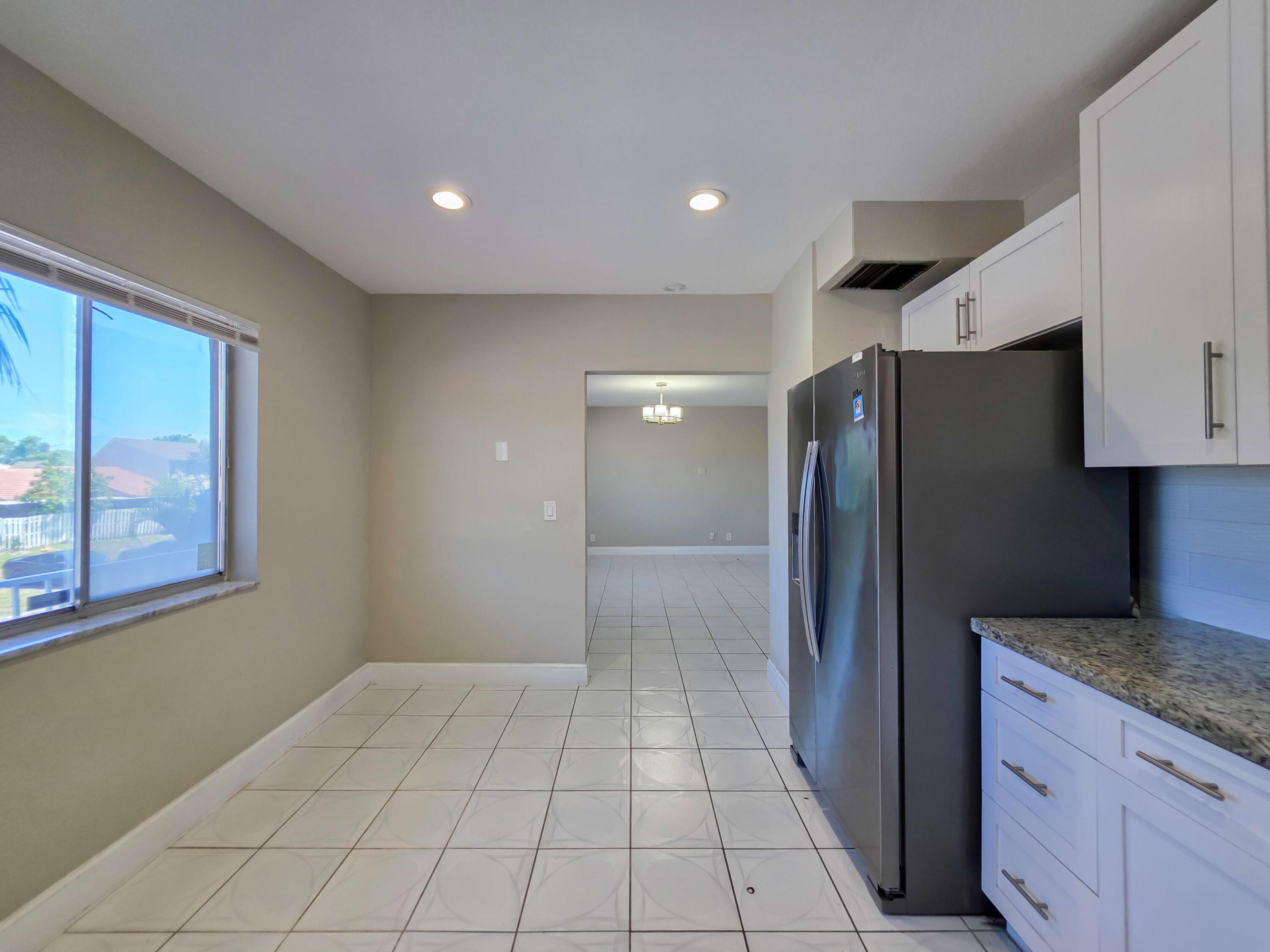 MARINER IV CONDO - Residential