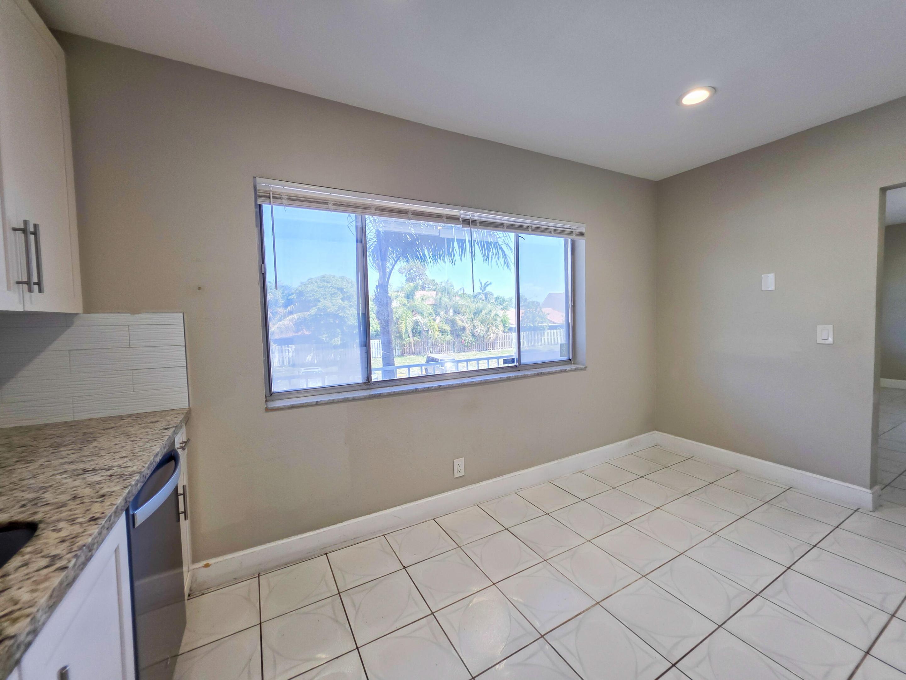 MARINER IV CONDO - Residential