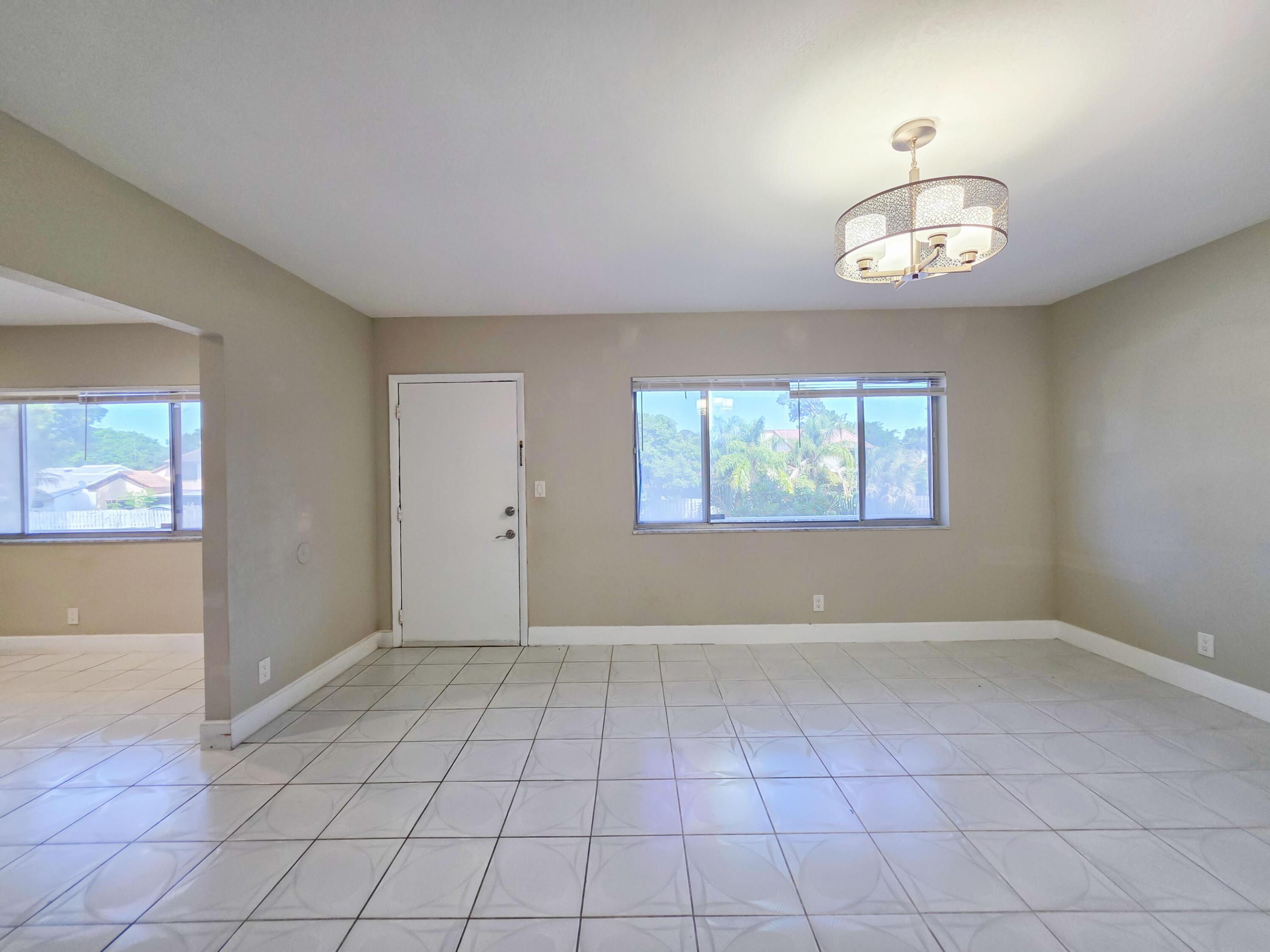 MARINER IV CONDO - Residential