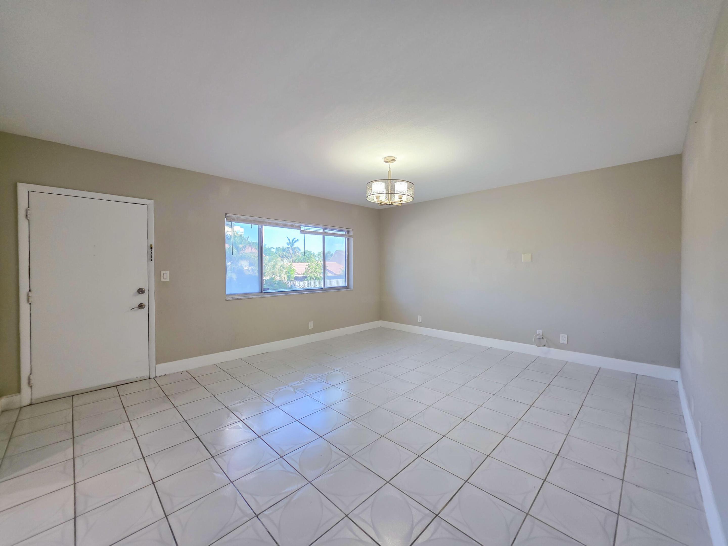MARINER IV CONDO - Residential