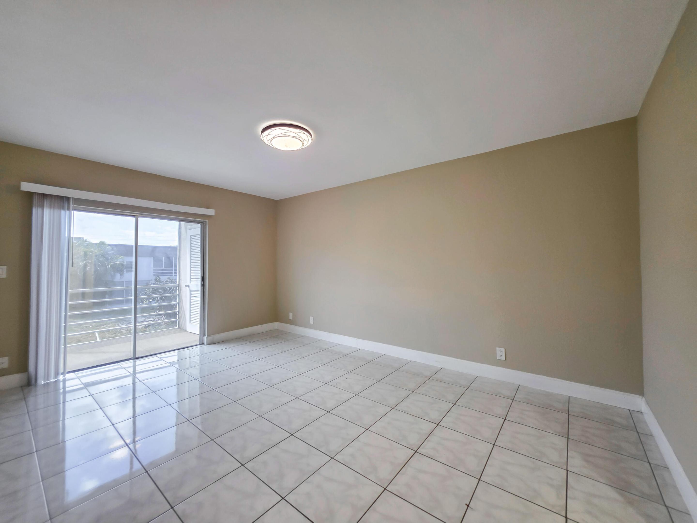 MARINER IV CONDO - Residential
