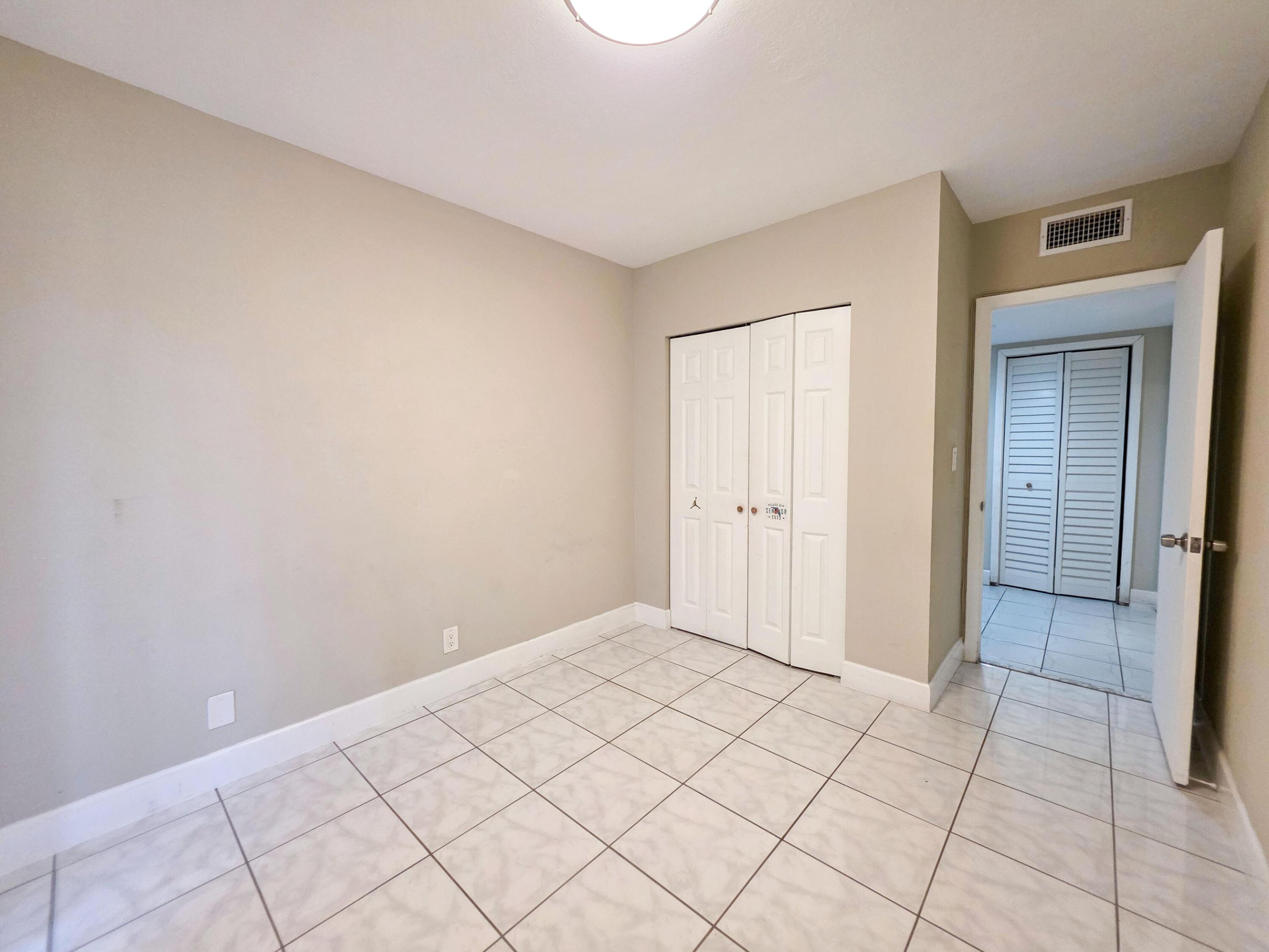 MARINER IV CONDO - Residential