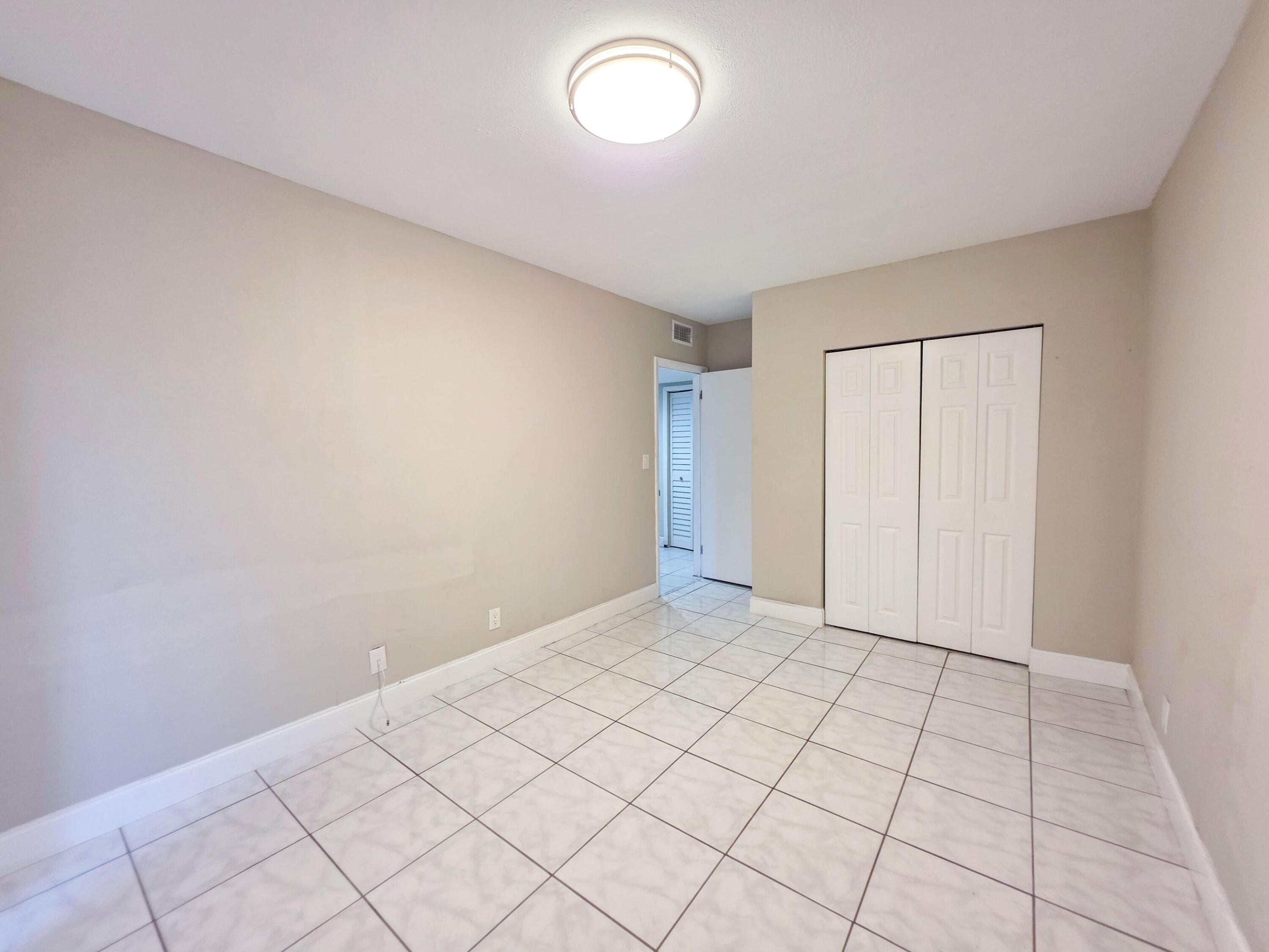 MARINER IV CONDO - Residential