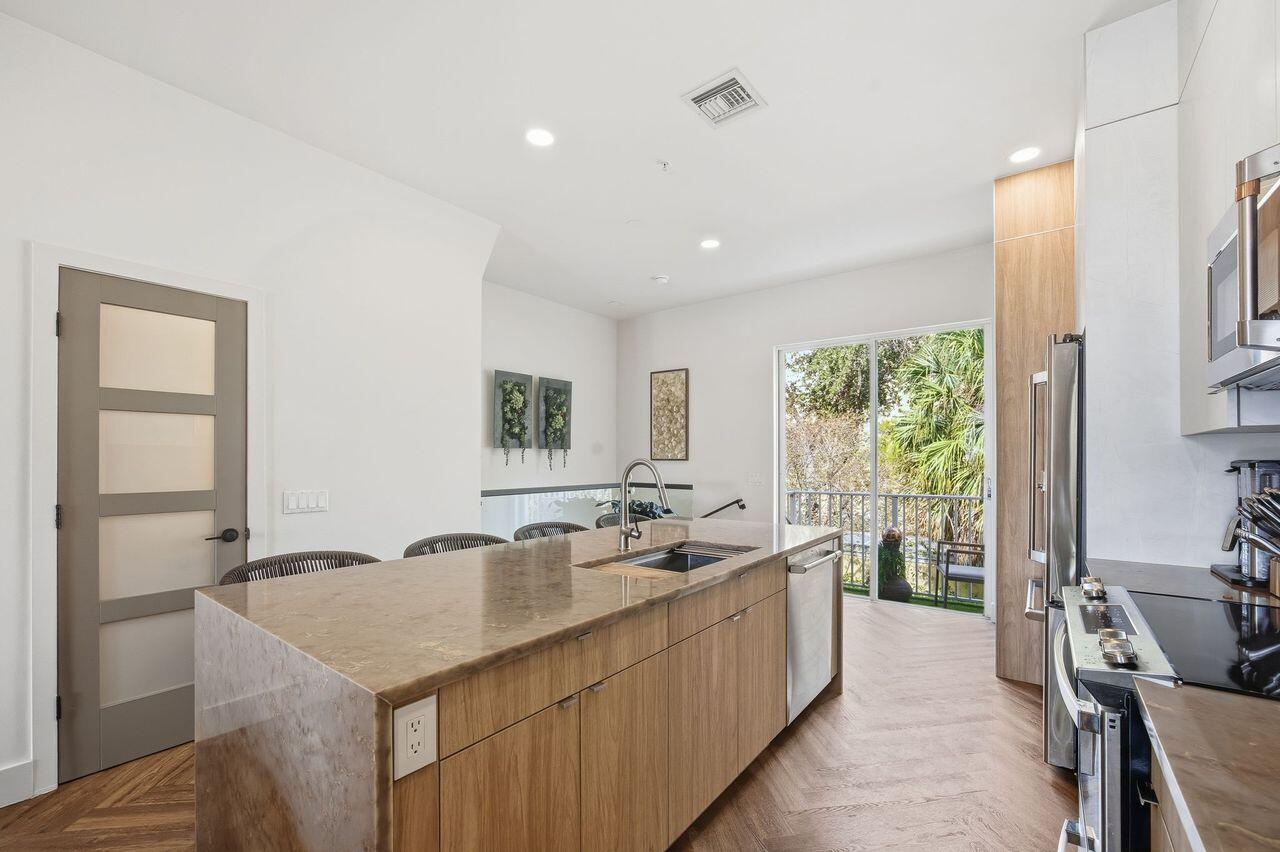 14th Street Townhomes Section II - Residential