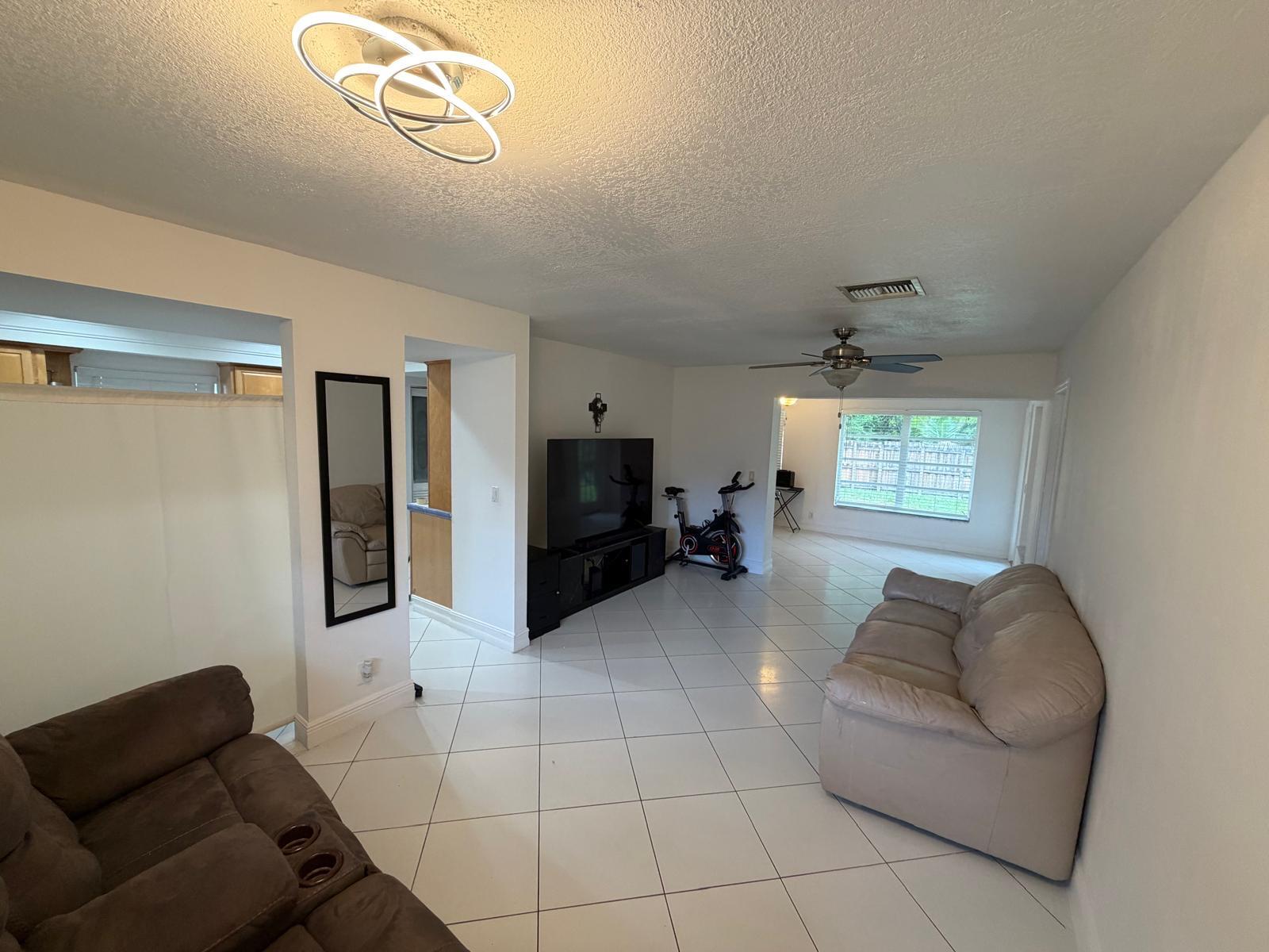 BOCA TRAILS 1 - Residential