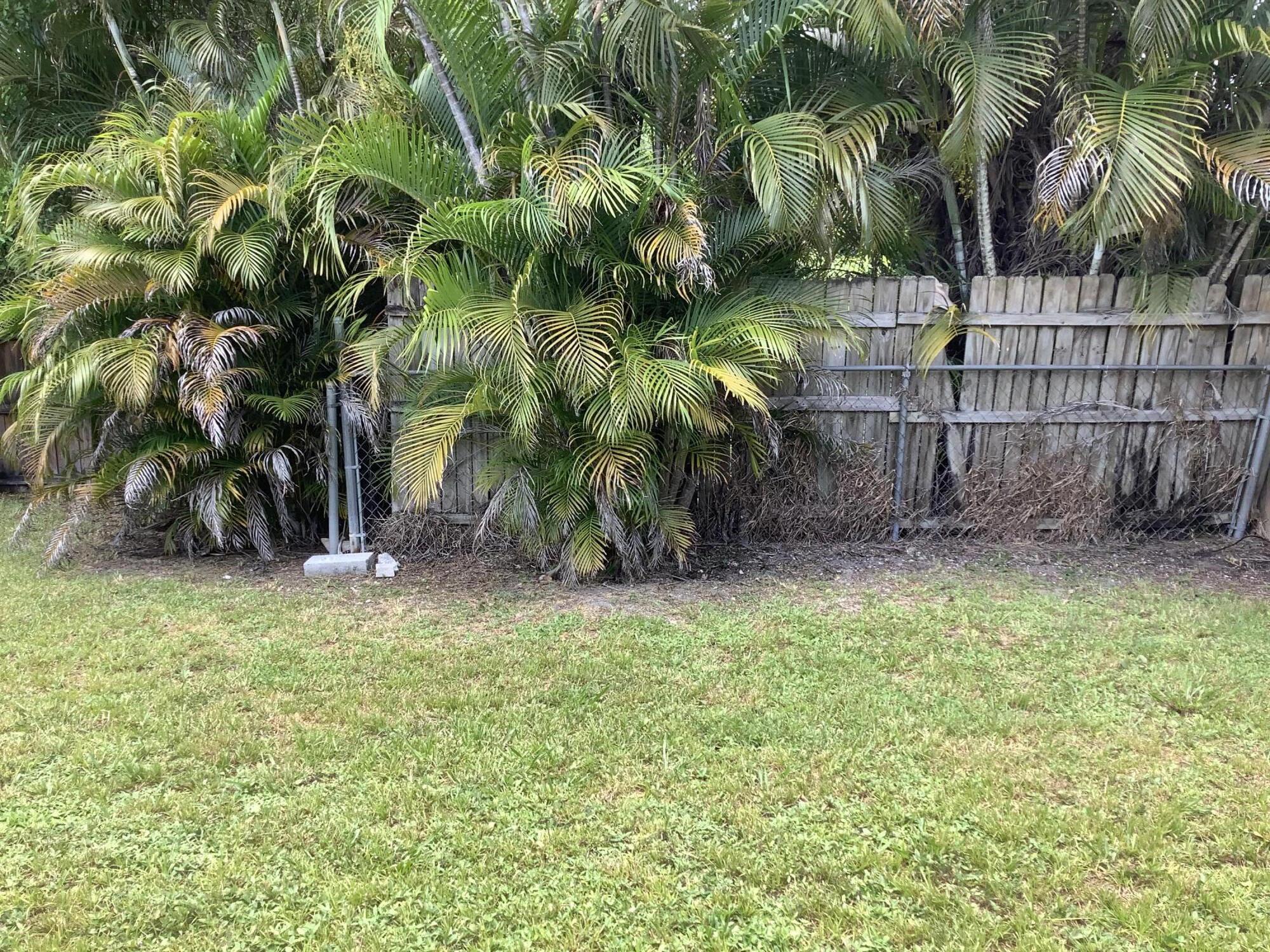 BOCA TRAILS 1 - Residential