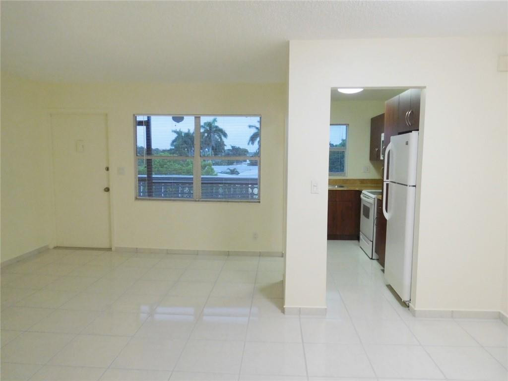 SANTA MONICA CONDOMINIUM - Residential Lease