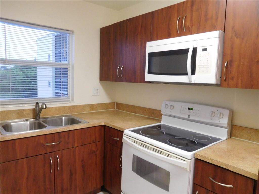 SANTA MONICA CONDOMINIUM - Residential Lease