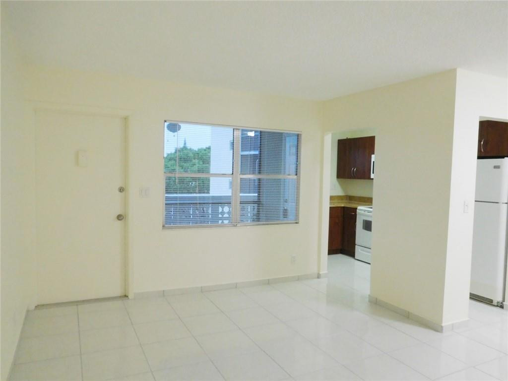 SANTA MONICA CONDOMINIUM - Residential Lease