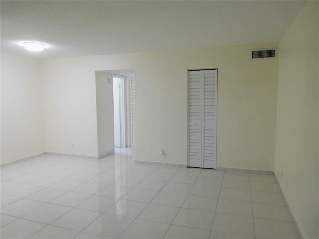 SANTA MONICA CONDOMINIUM - Residential Lease
