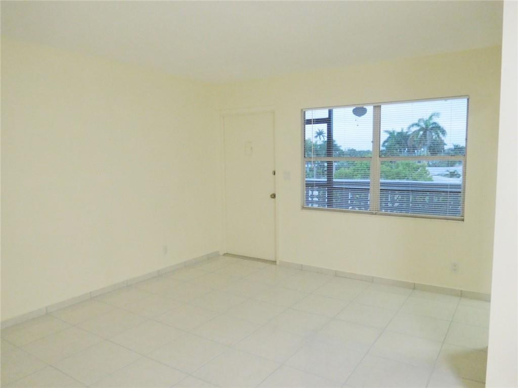 SANTA MONICA CONDOMINIUM - Residential Lease