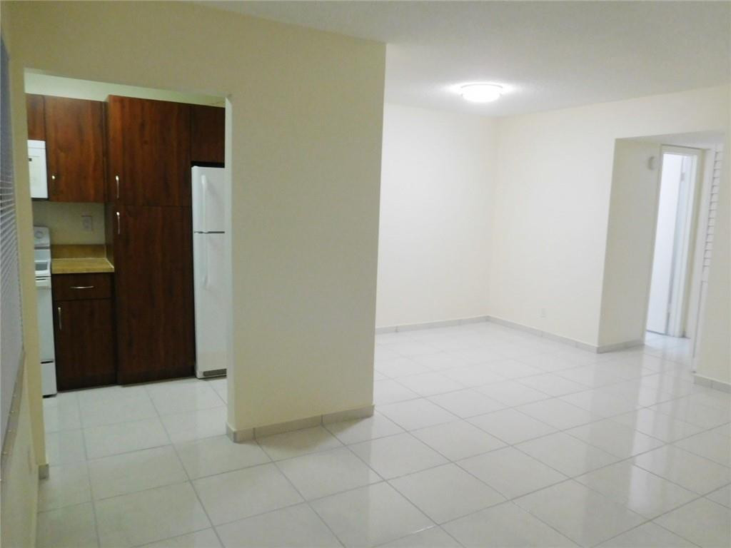 SANTA MONICA CONDOMINIUM - Residential Lease