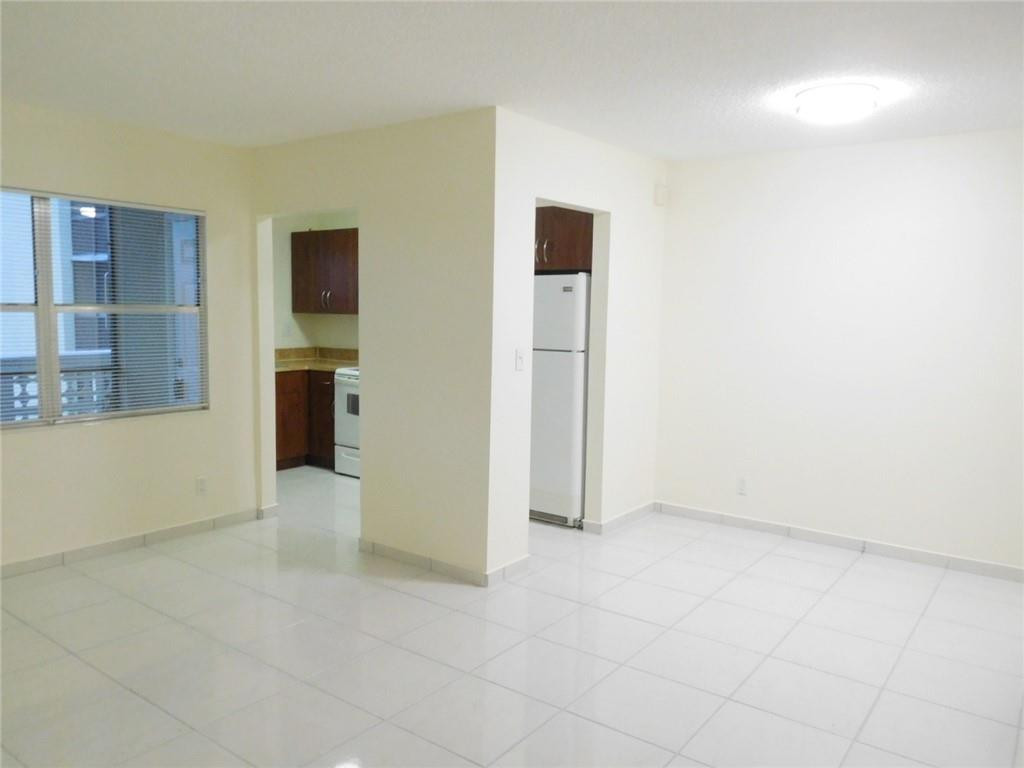 SANTA MONICA CONDOMINIUM - Residential Lease