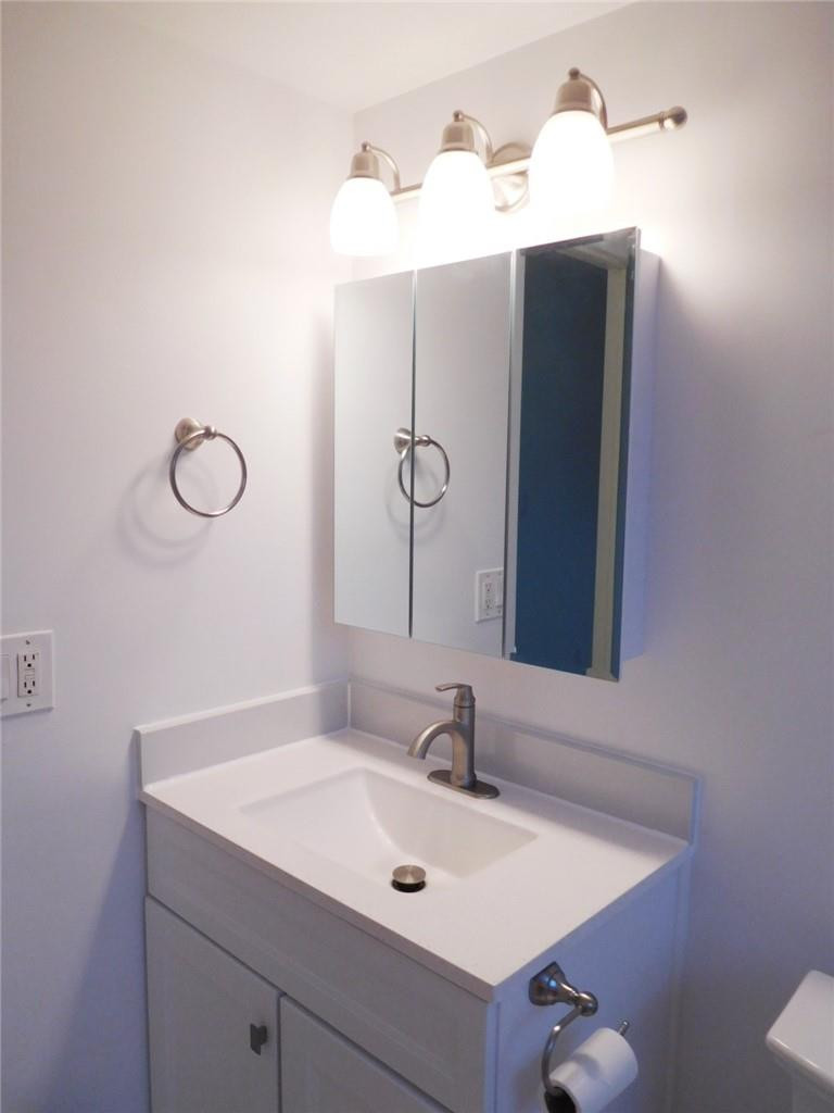 SANTA MONICA CONDOMINIUM - Residential Lease