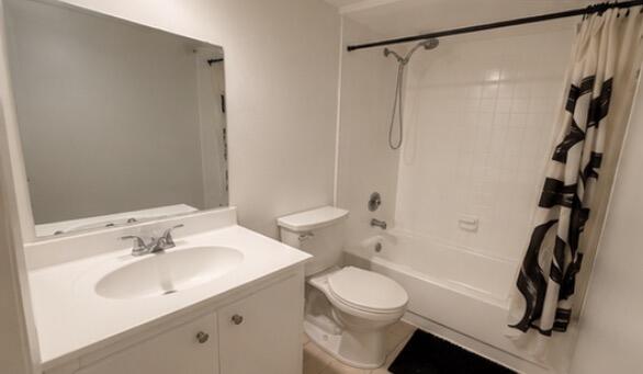 SHERWOOD LAKES - Residential Lease