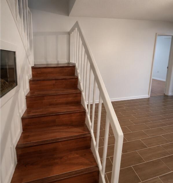 SHERWOOD LAKES - Residential Lease