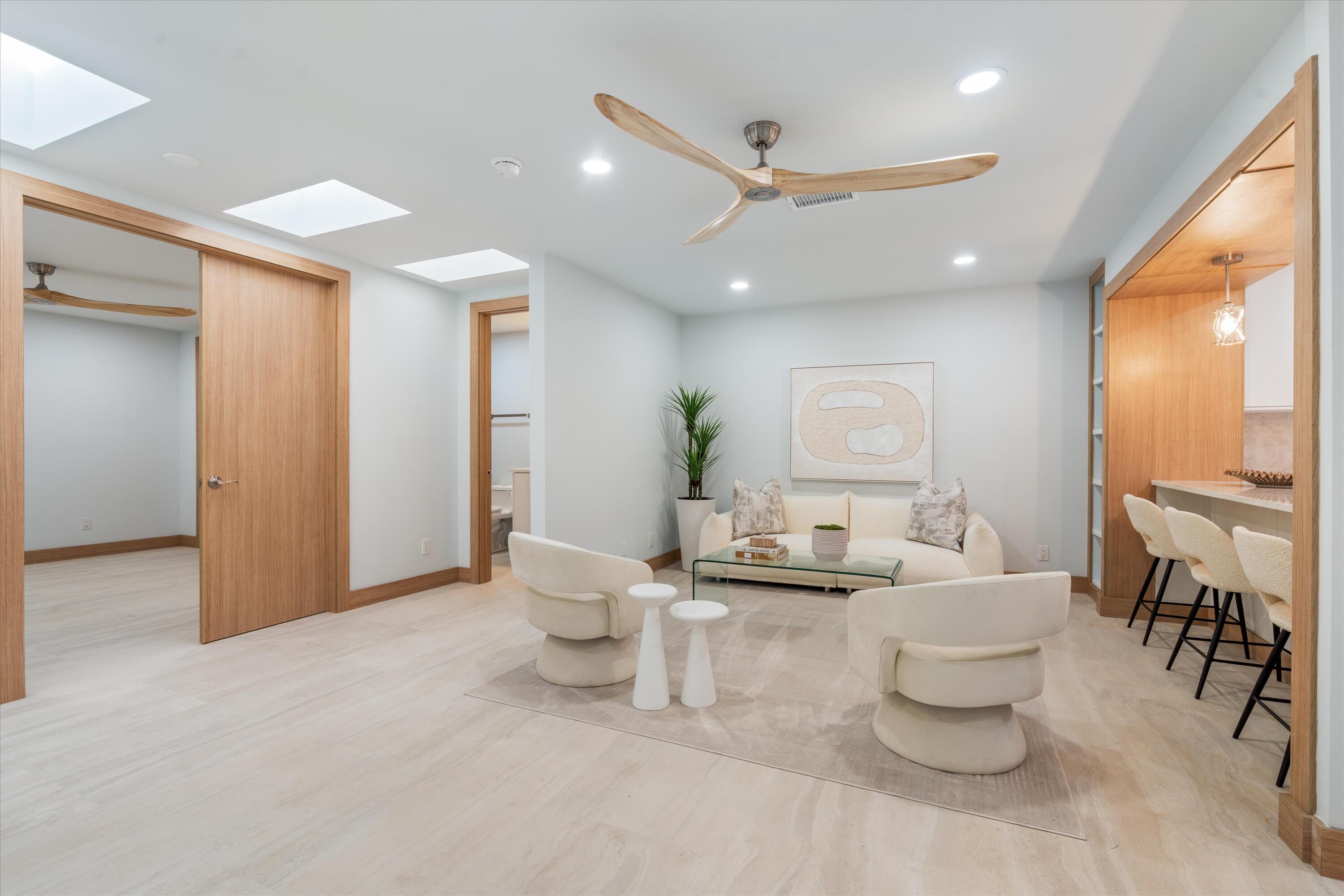 BAYTOWNE OF JONATHANS LANDING - Residential