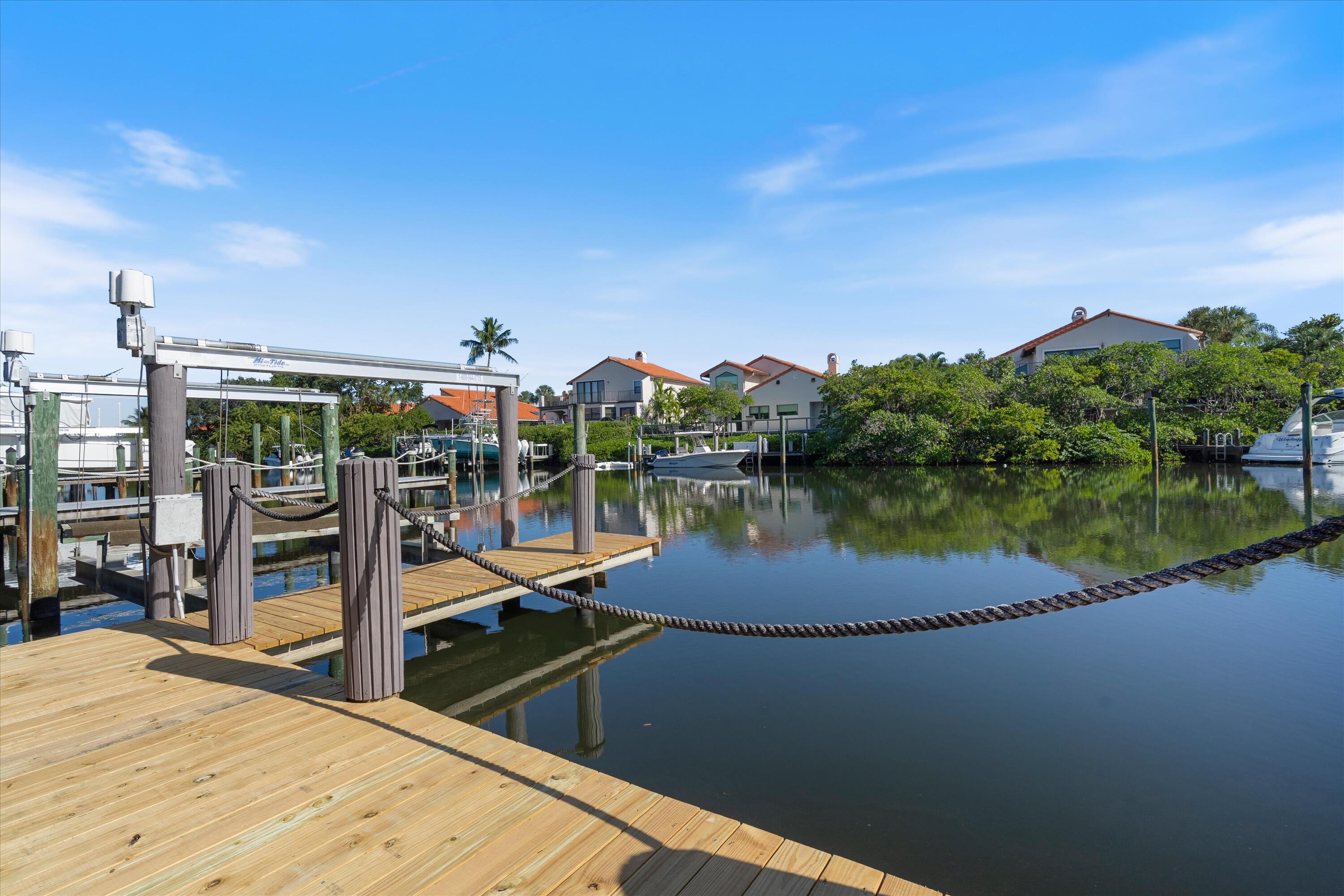 BAYTOWNE OF JONATHANS LANDING - Residential