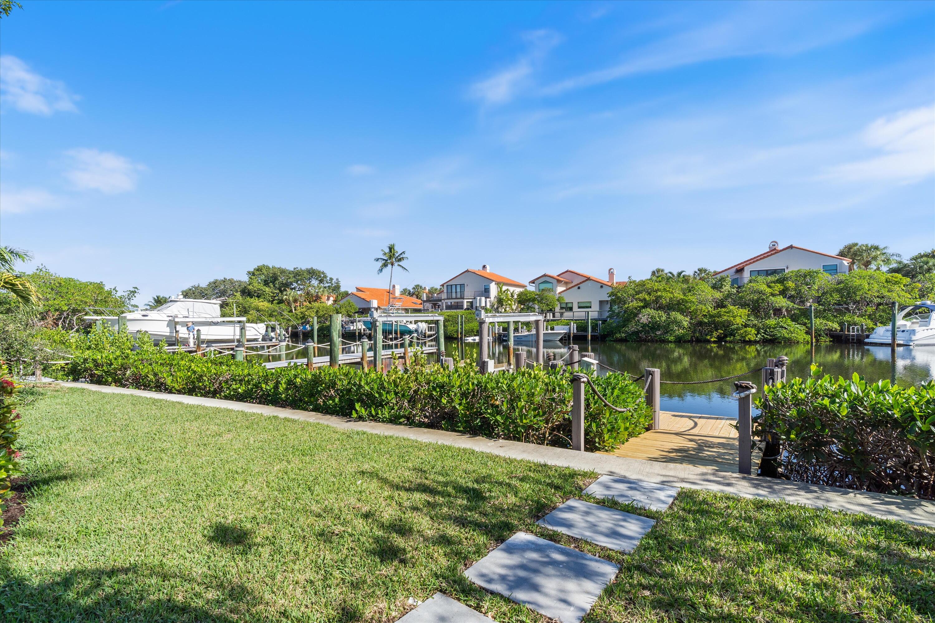 BAYTOWNE OF JONATHANS LANDING - Residential