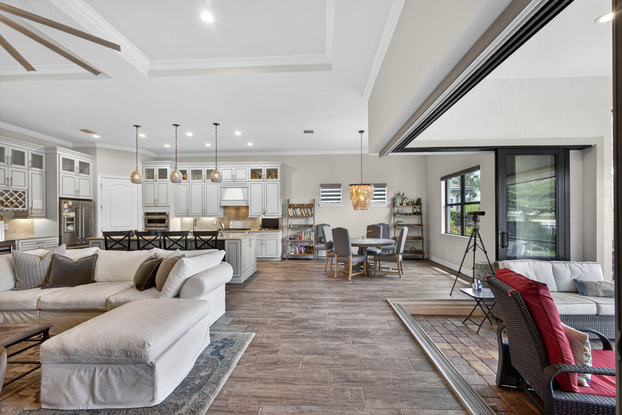 SONOMA ISLES - Residential