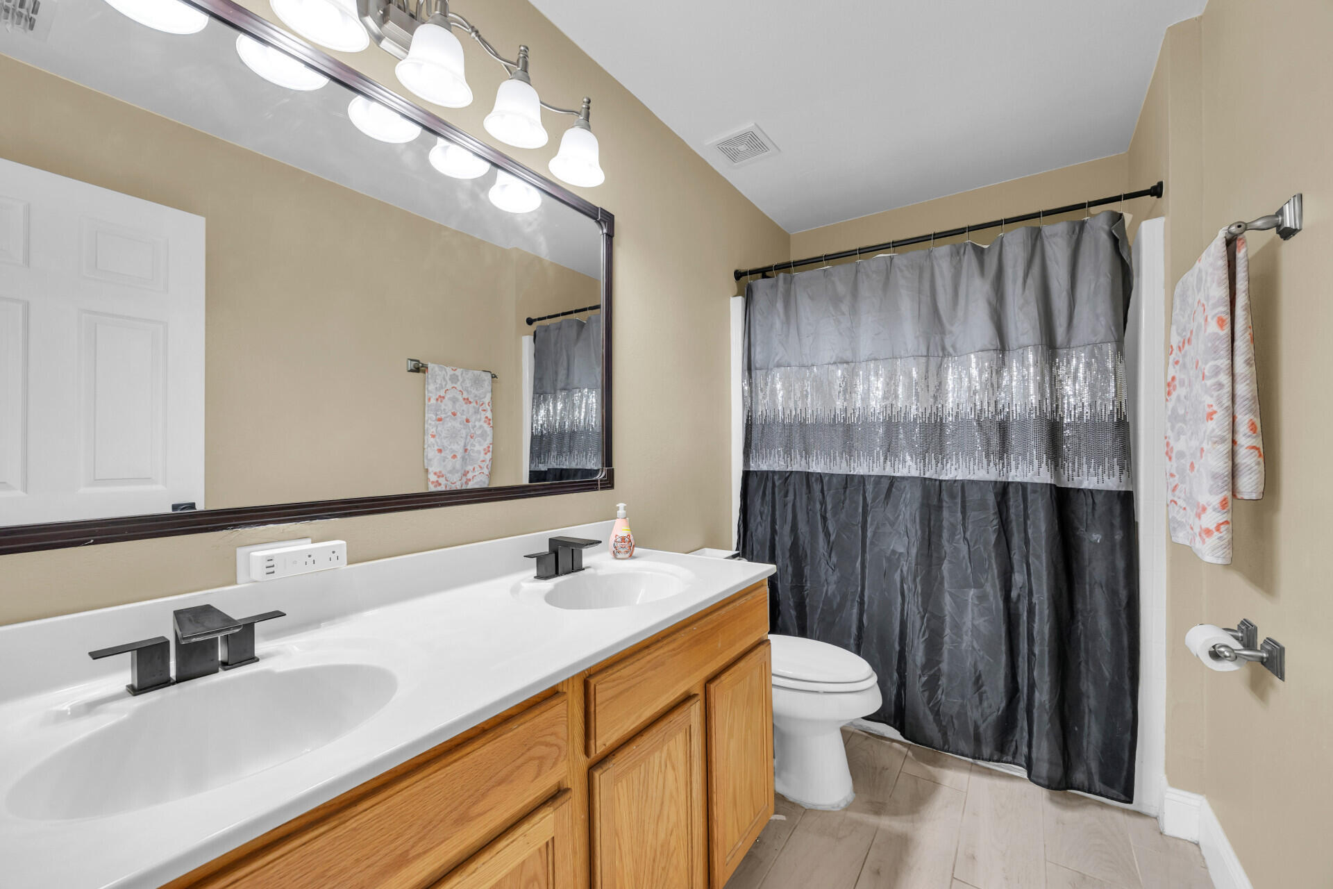 MAJESTIC OAKS SUBDIVISION - Residential