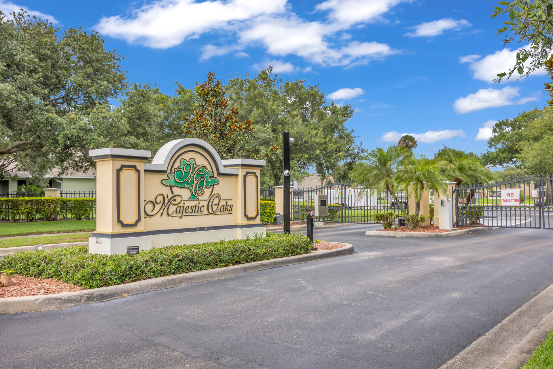 MAJESTIC OAKS SUBDIVISION - Residential